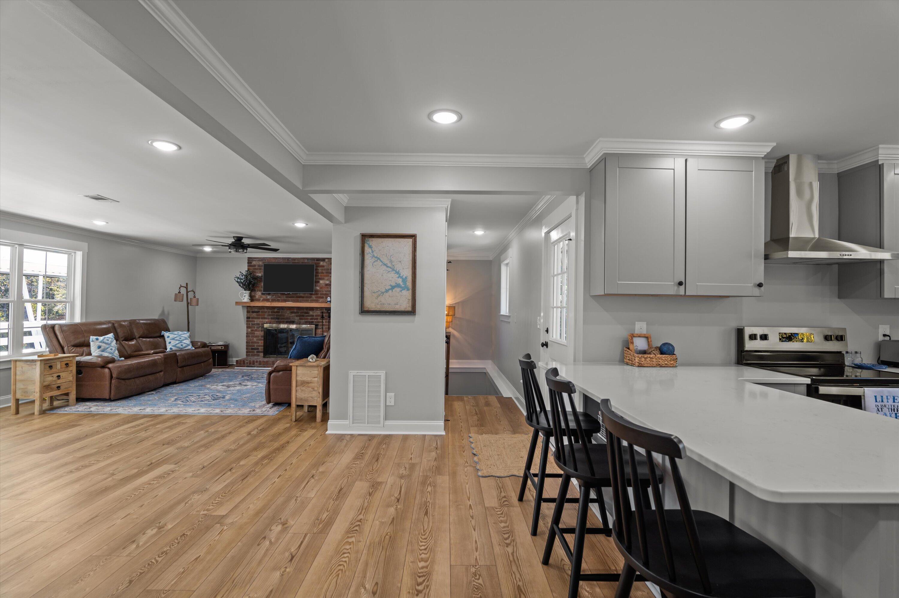 6312 Keg Creek Drive Property Photo 4