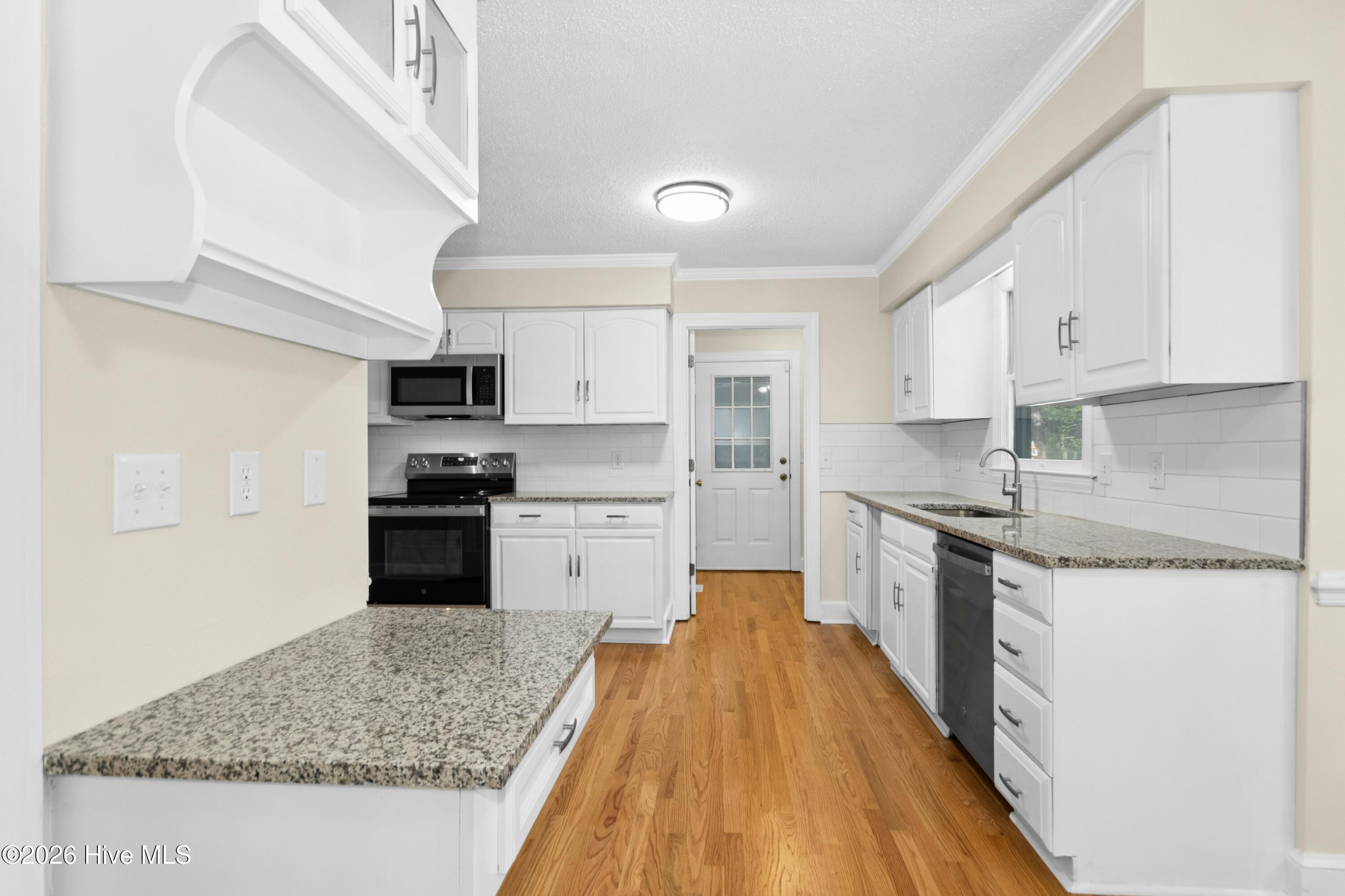 1100 Kensington Avenue Nw Property Photo 16