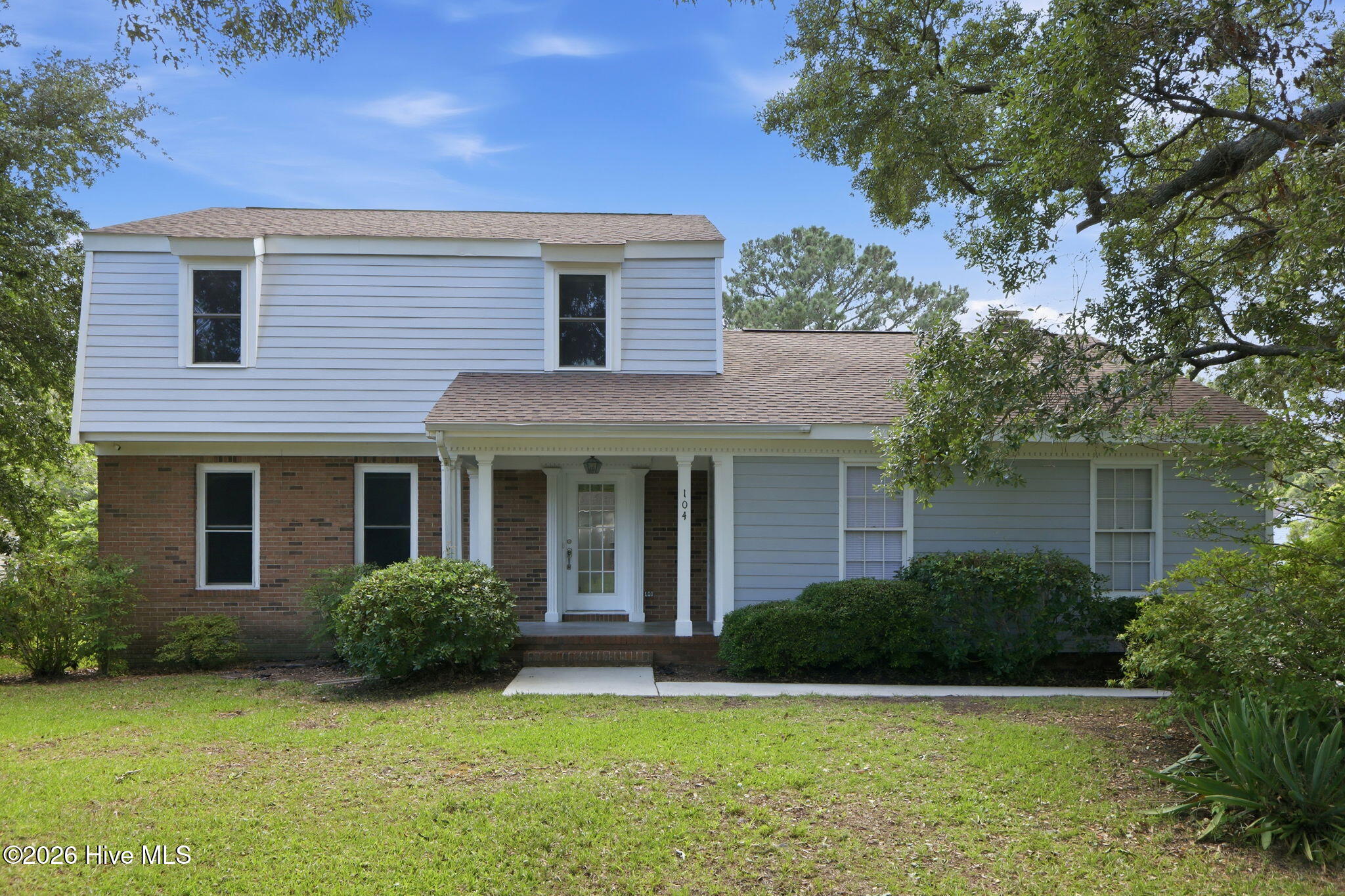 104 Gull Harbor Drive Property Photo 1