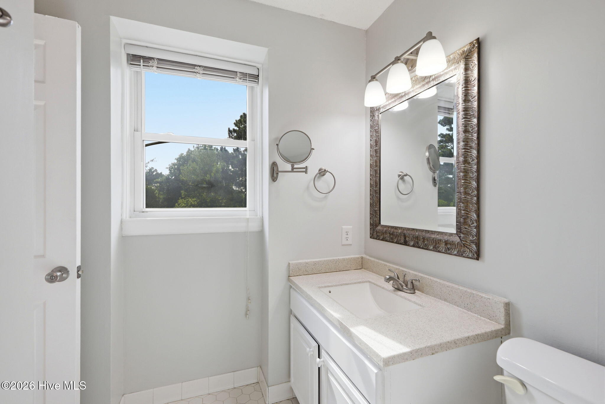 104 Gull Harbor Drive Property Photo 15