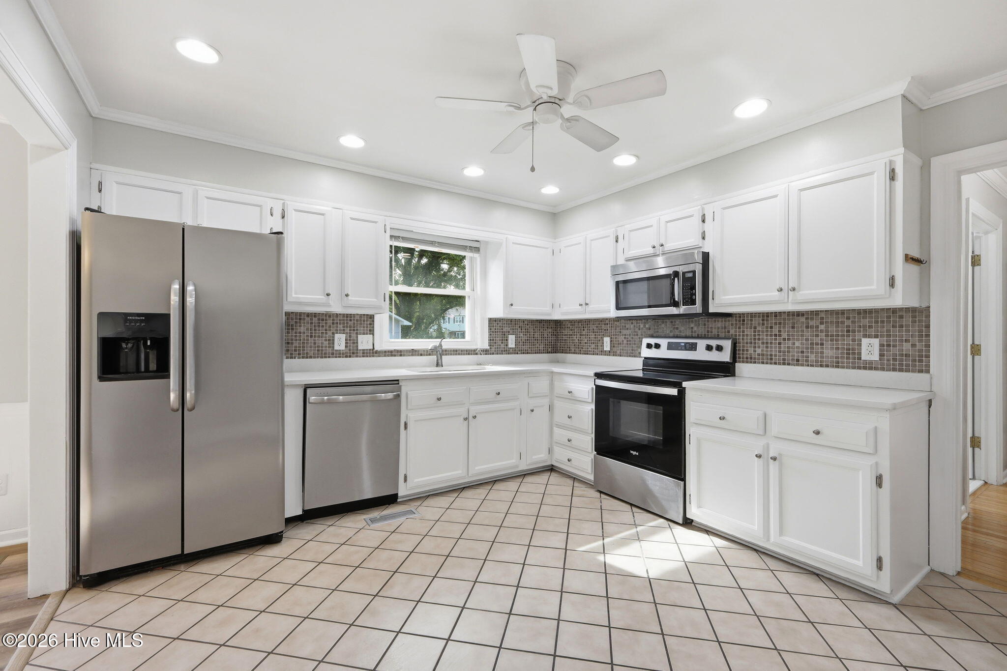 104 Gull Harbor Drive Property Photo 23