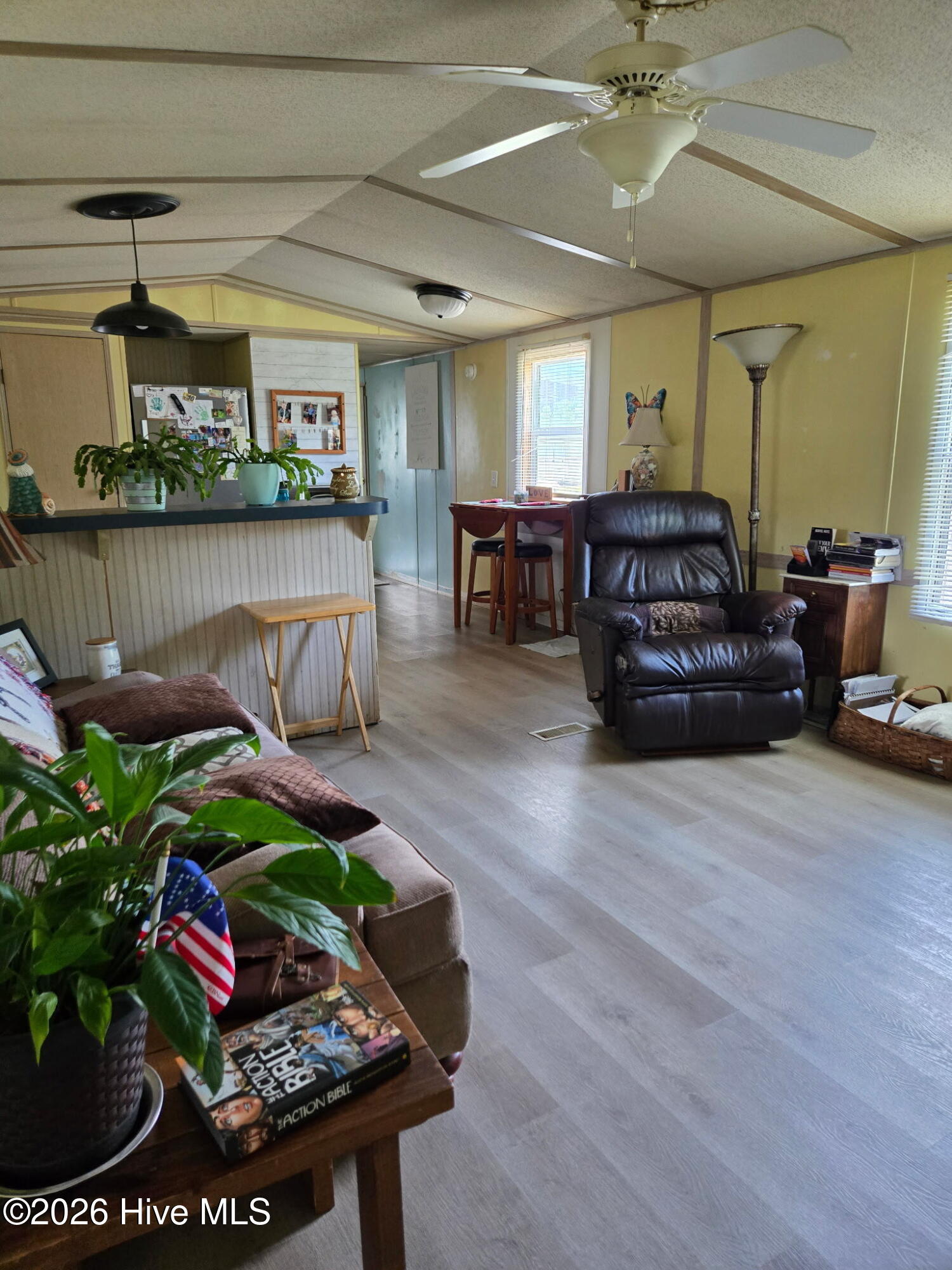 1133 S Parker Road Property Photo 7