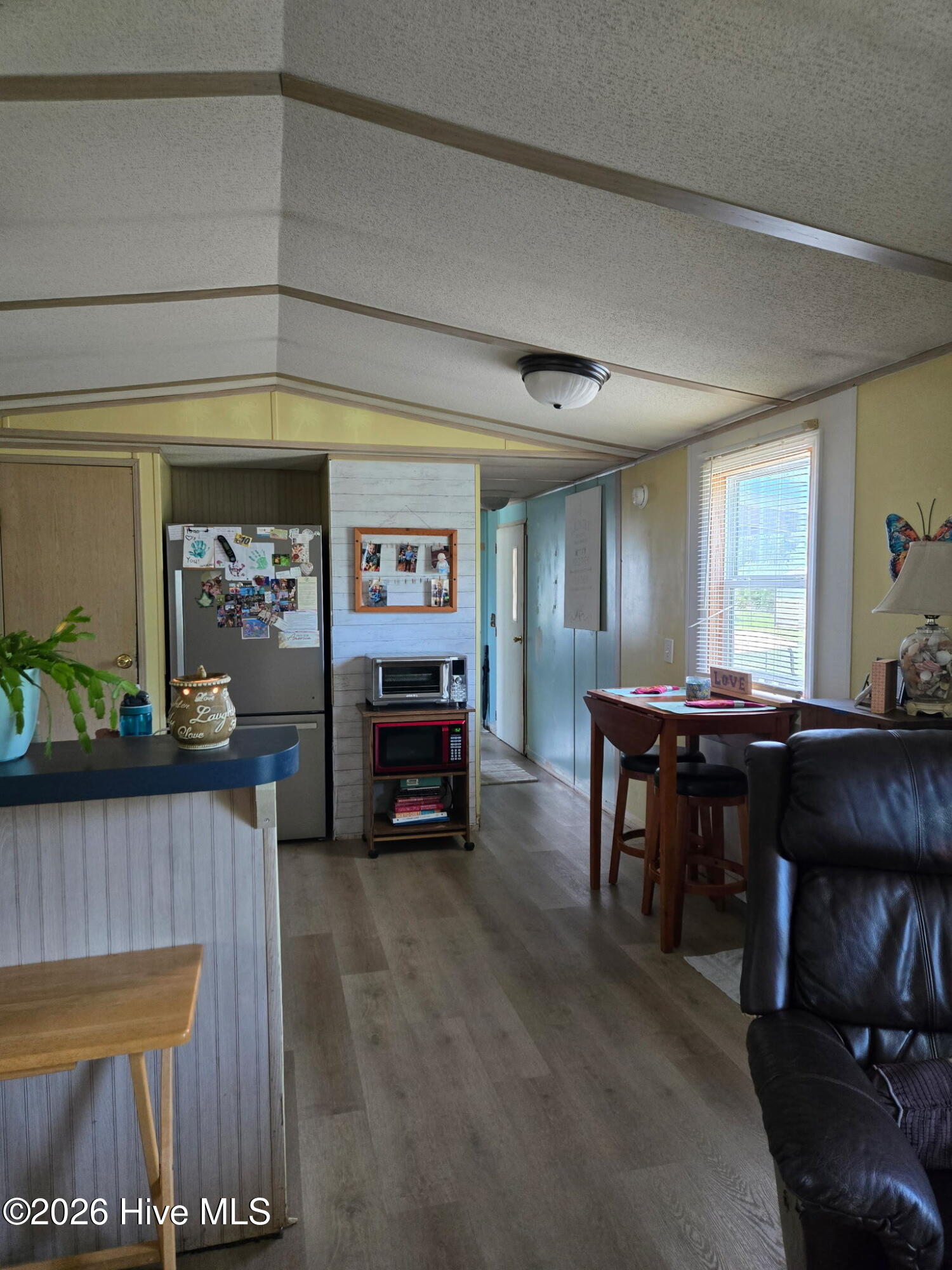 1133 S Parker Road Property Photo 9