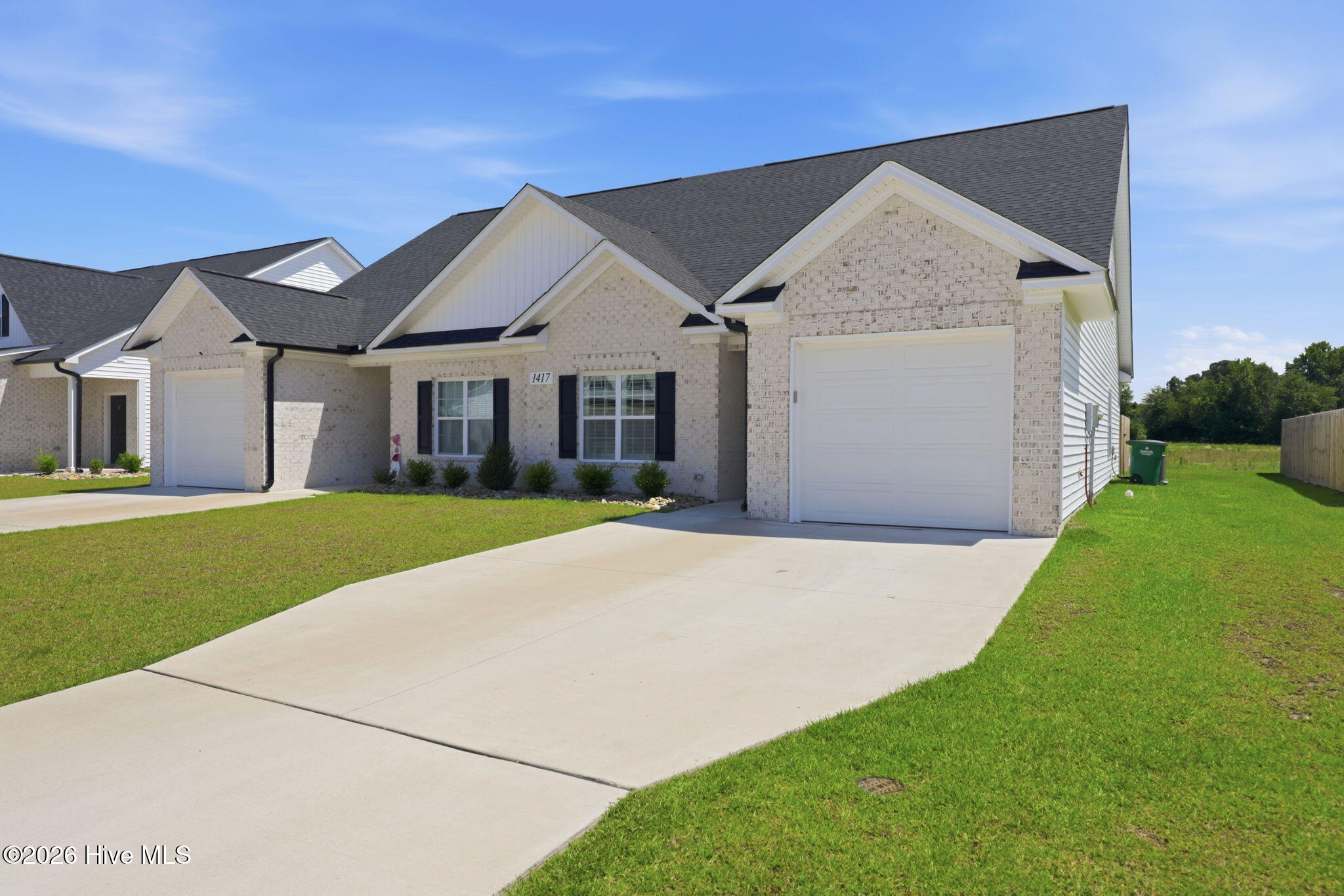 1417 Dorset Drive B Property Photo 1