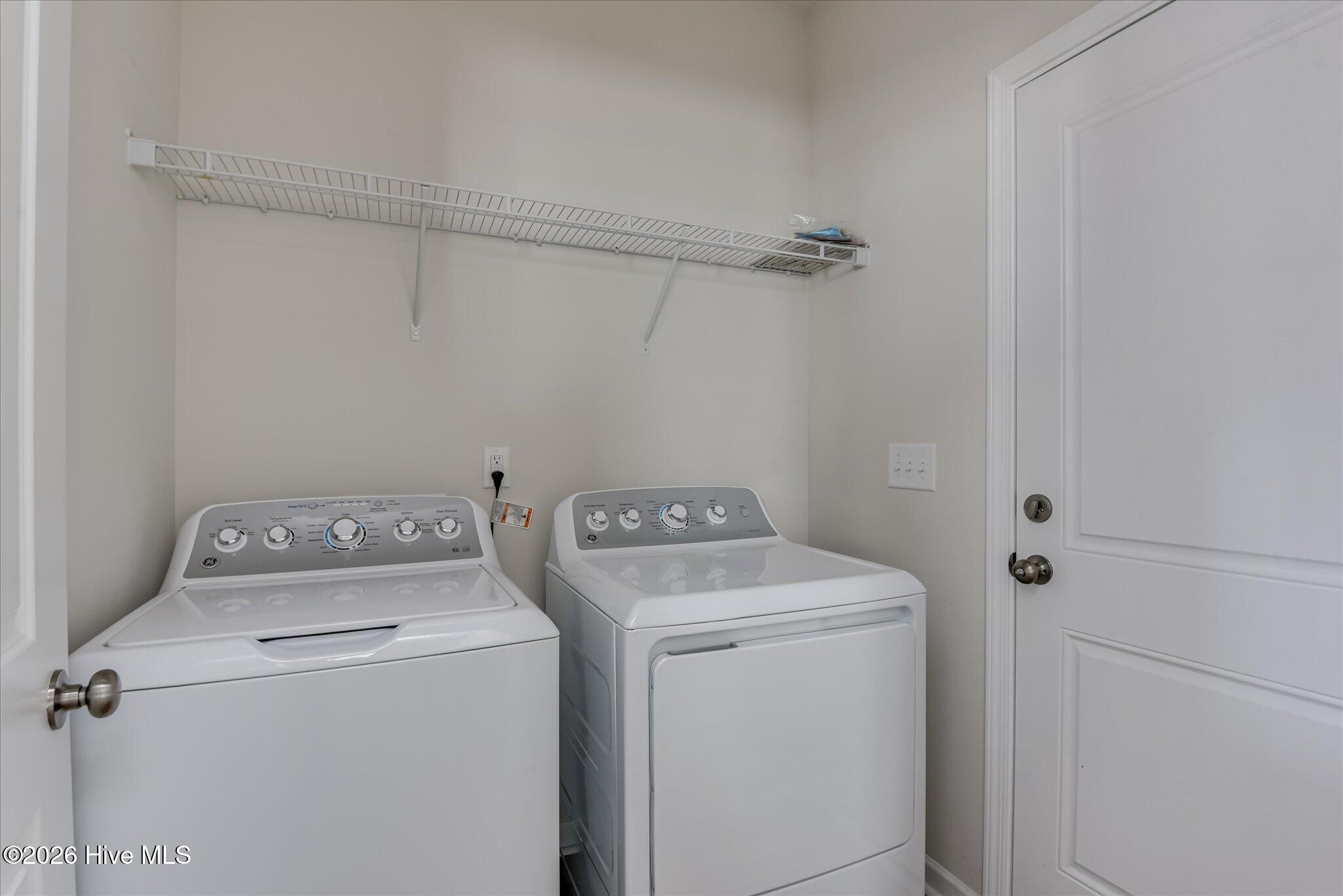 827 Justify Loop Property Photo 16