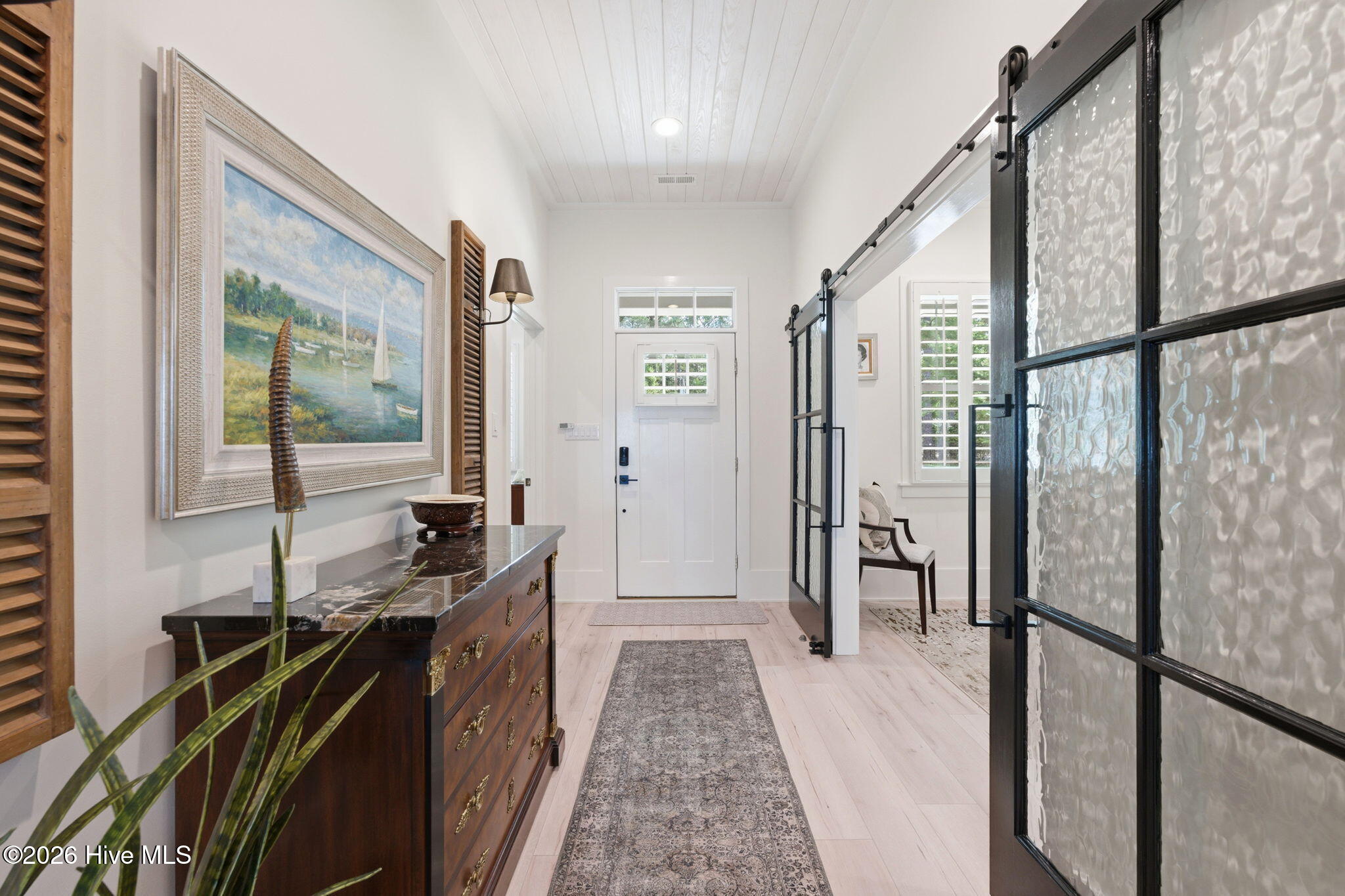 685 Raymond Road Property Photo 4