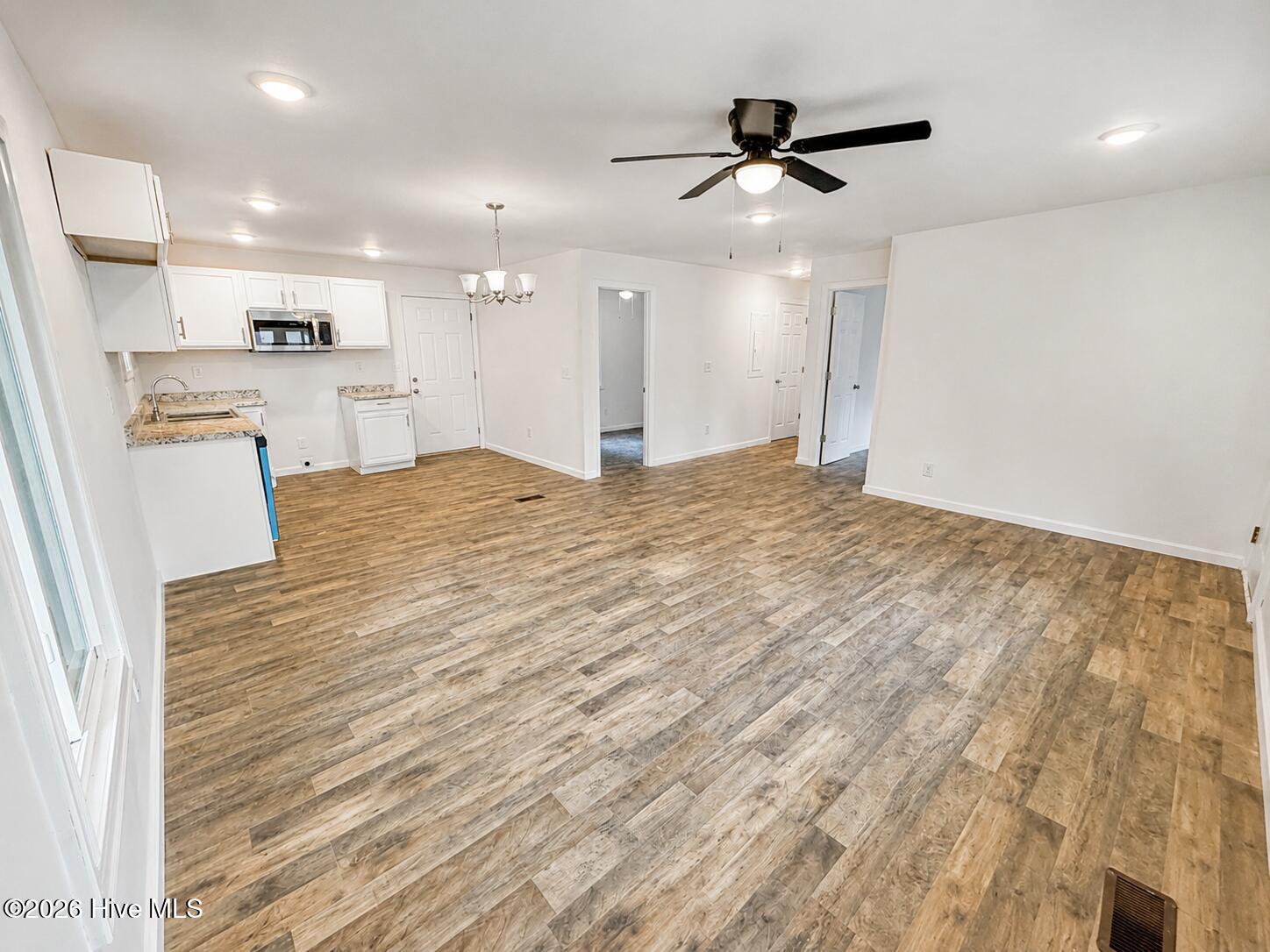 2010 Virginia Avenue Property Photo 6