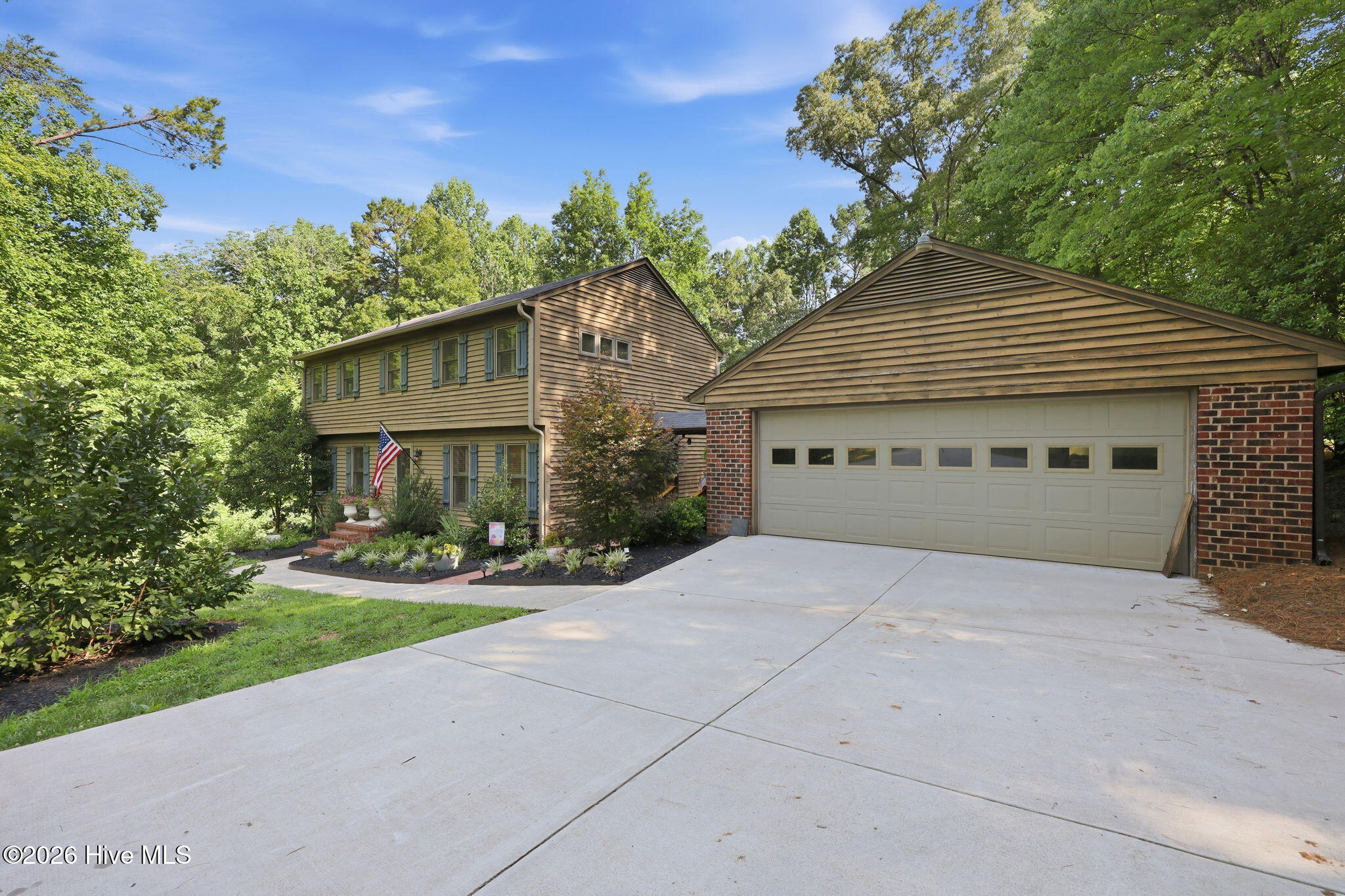 1003 Scenic Drive Property Photo 3