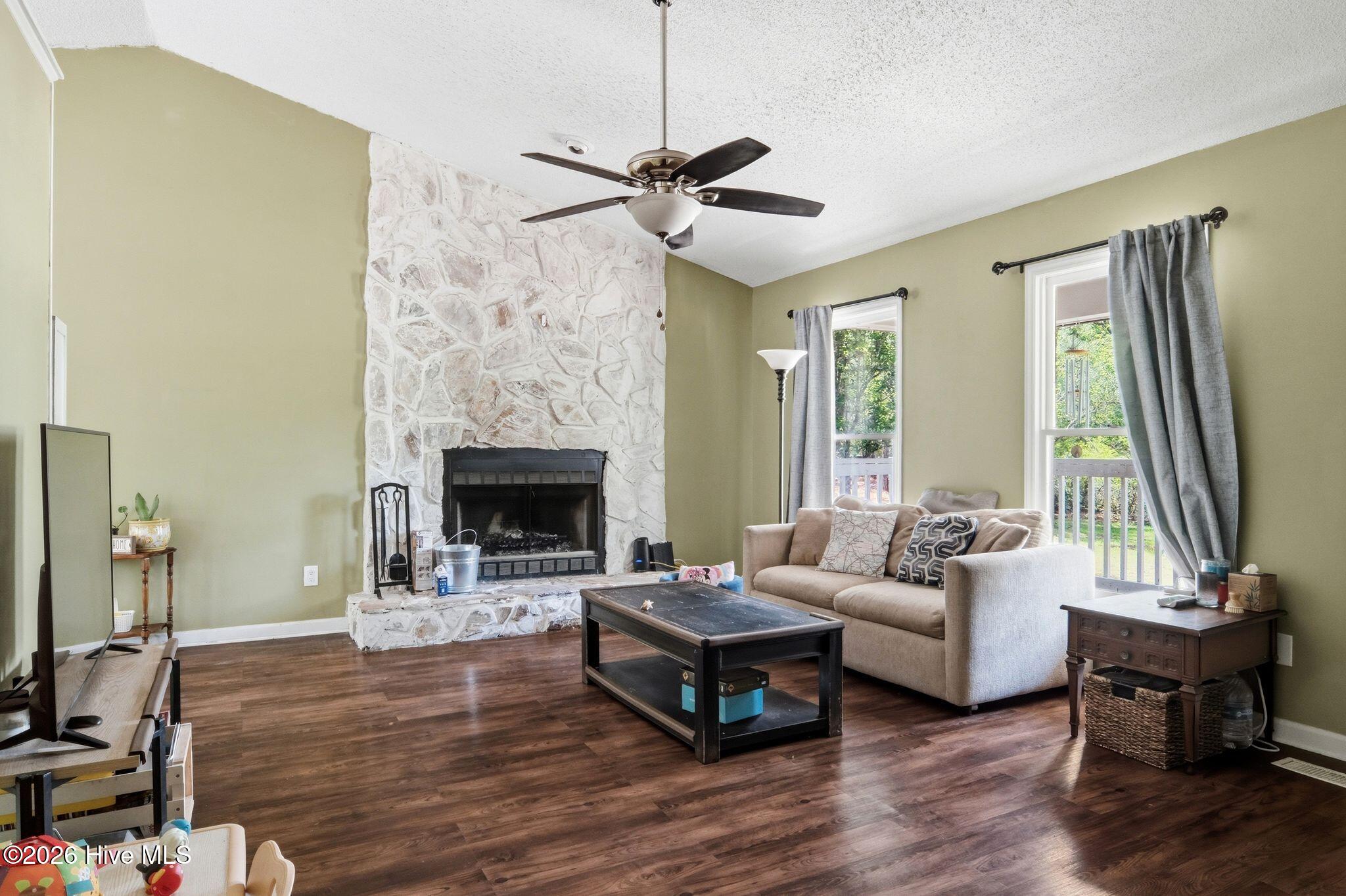 102 Pinesage Drive Property Photo 4