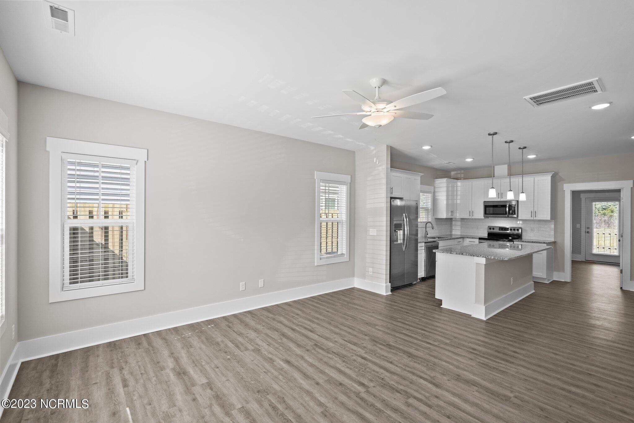 1415 Corbett Street A&b Property Photo 14