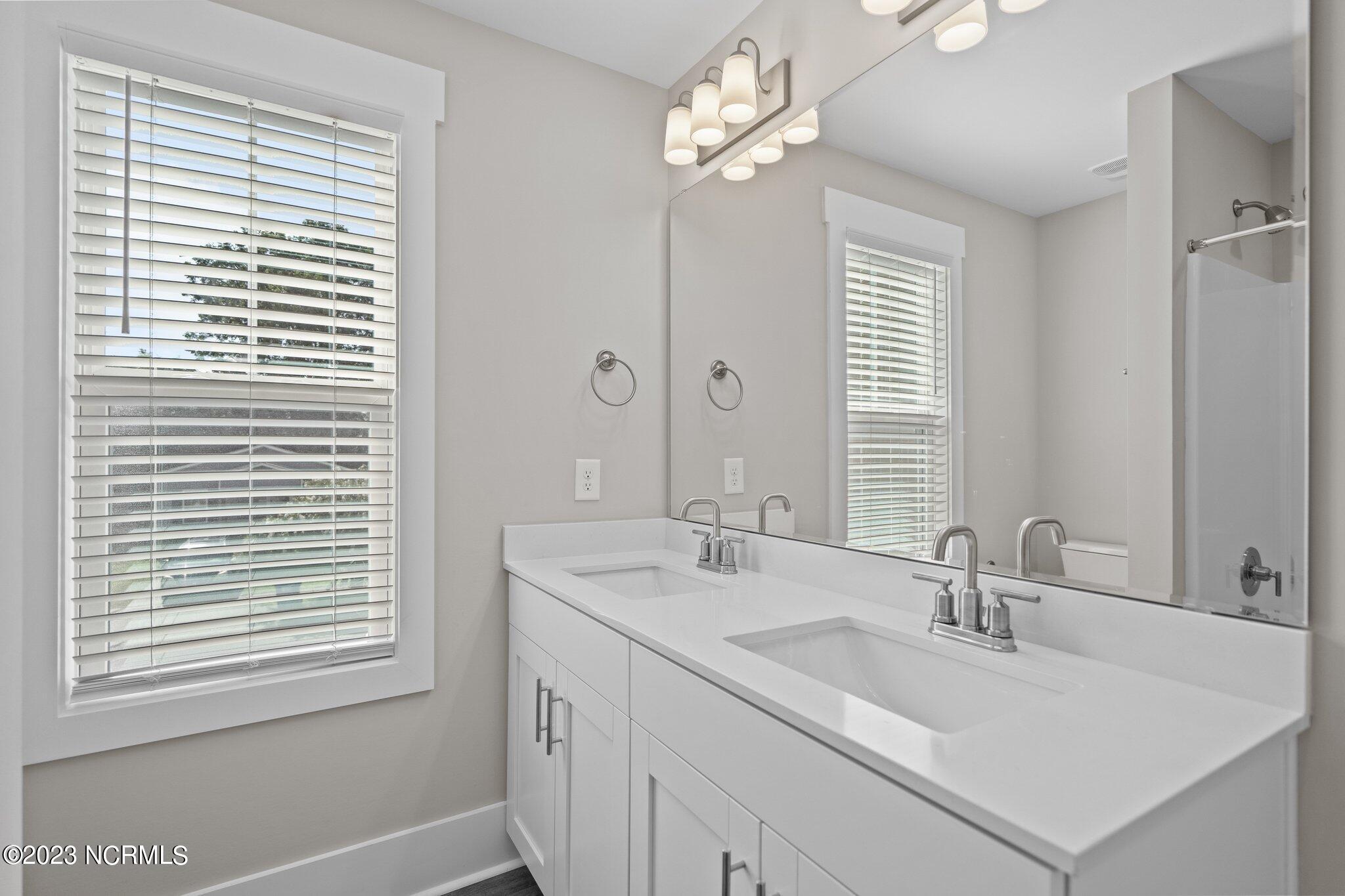 1415 Corbett Street A&b Property Photo 23
