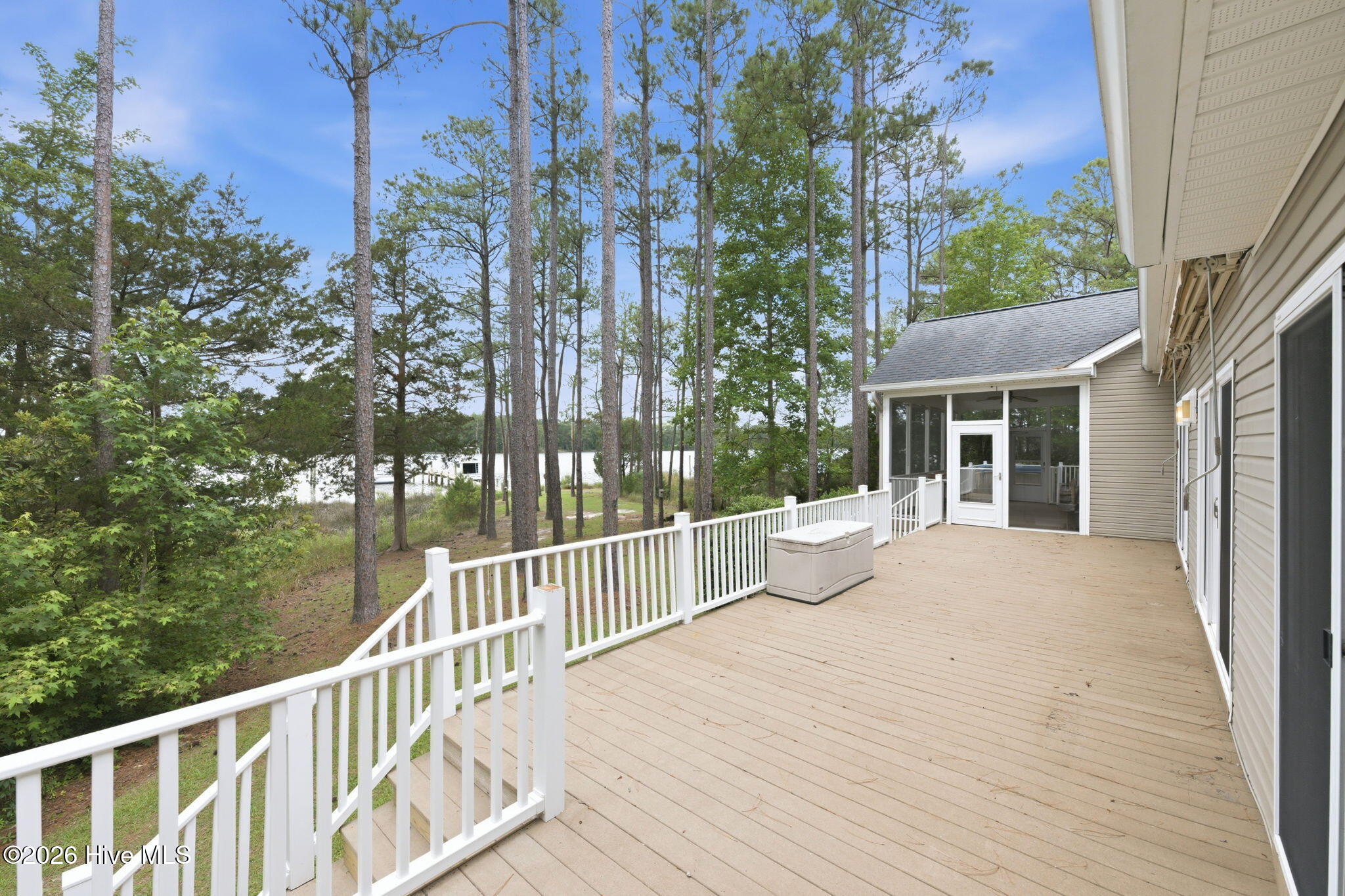 308 Vicksburg Court Property Photo 60