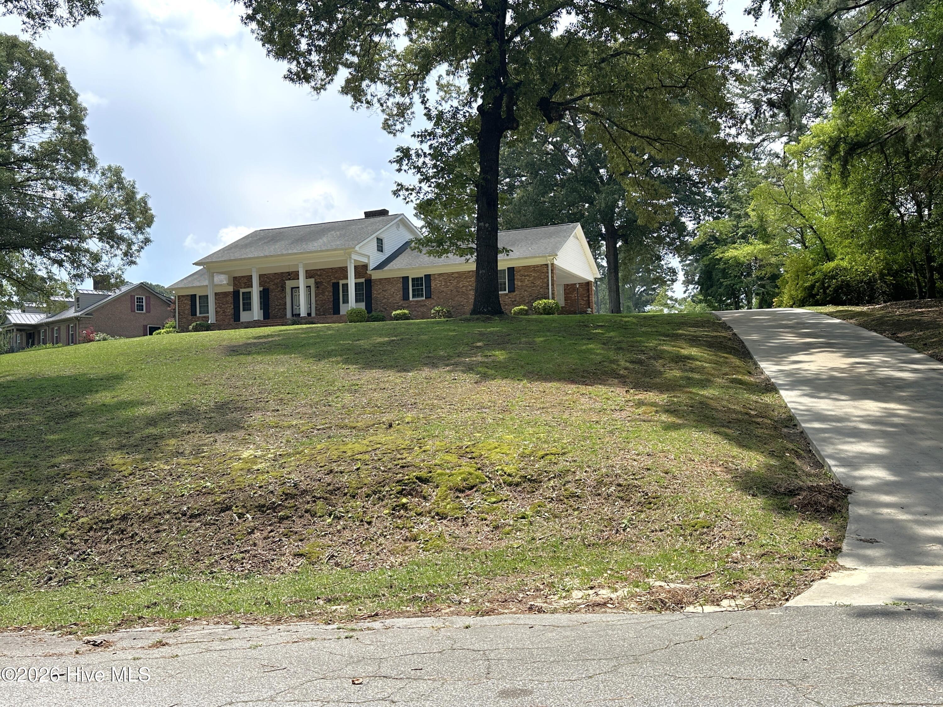 504 Pineview Road Property Photo 1