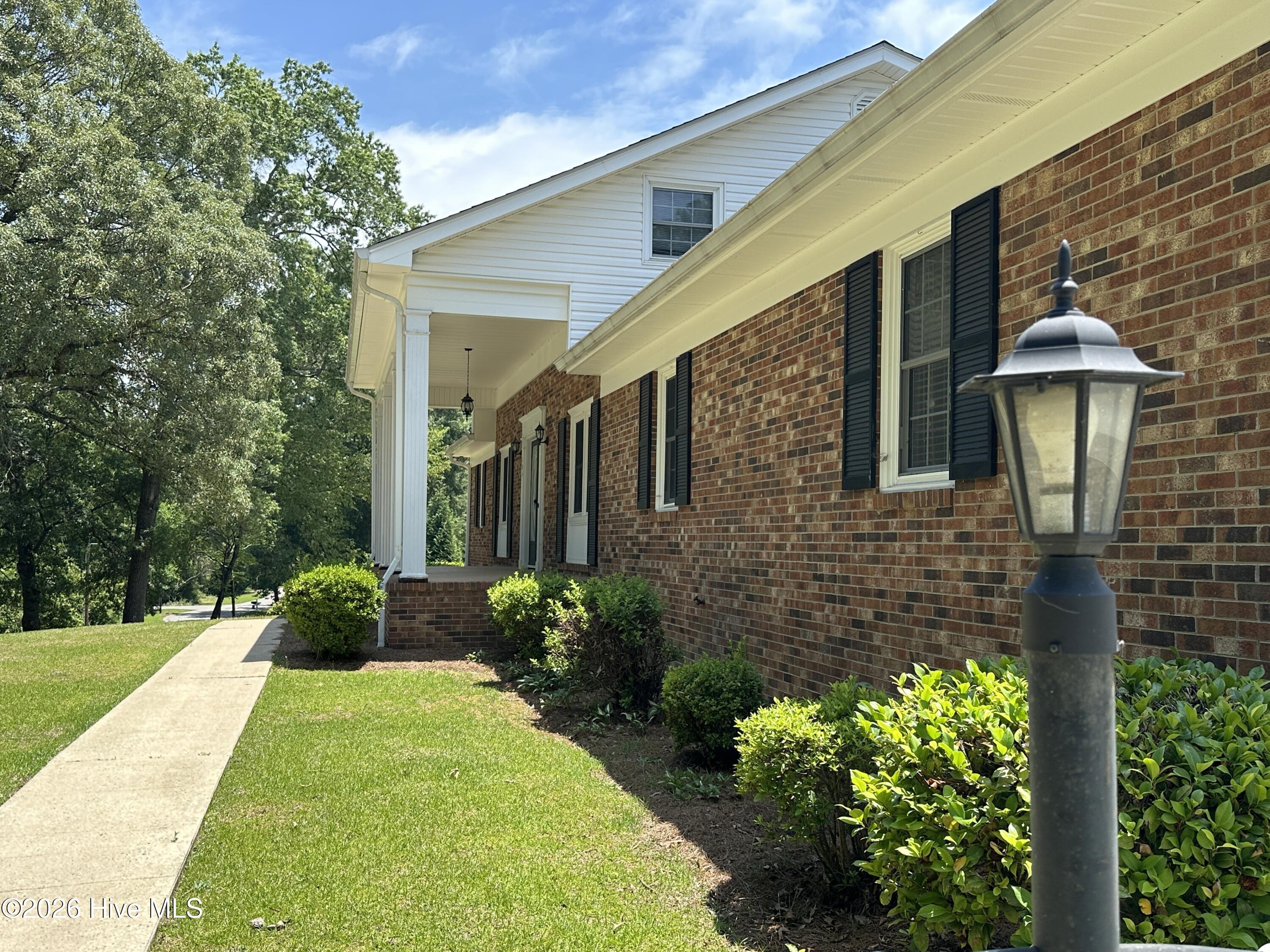 504 Pineview Road Property Photo 3