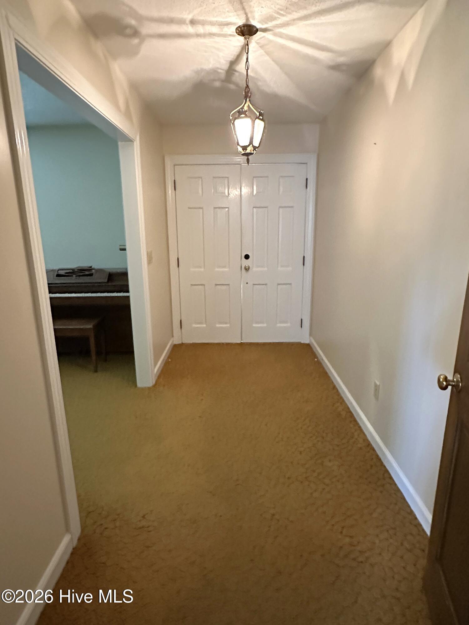 504 Pineview Road Property Photo 9