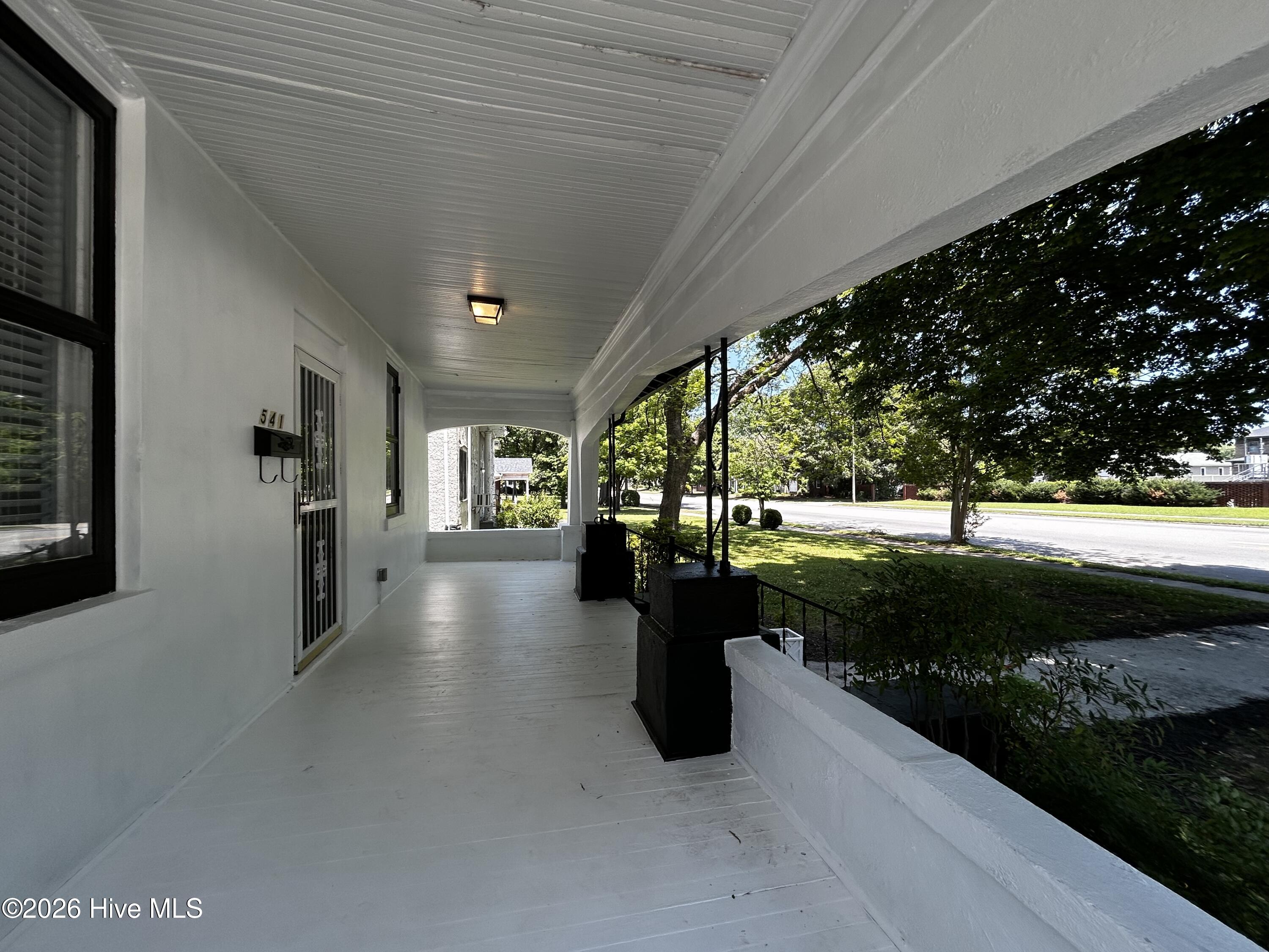 541 Roanoke Avenue Property Photo 14
