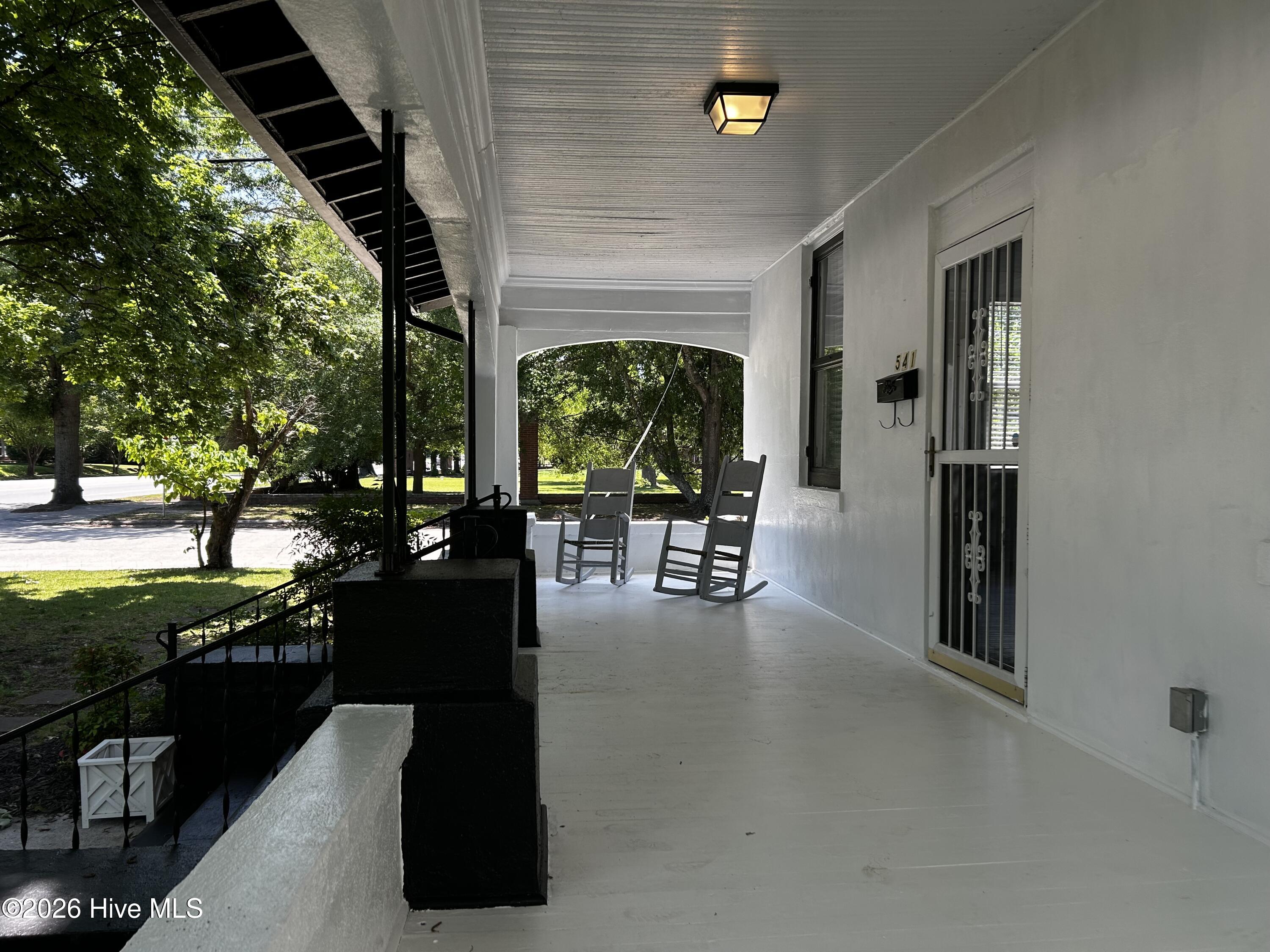 541 Roanoke Avenue Property Photo 15