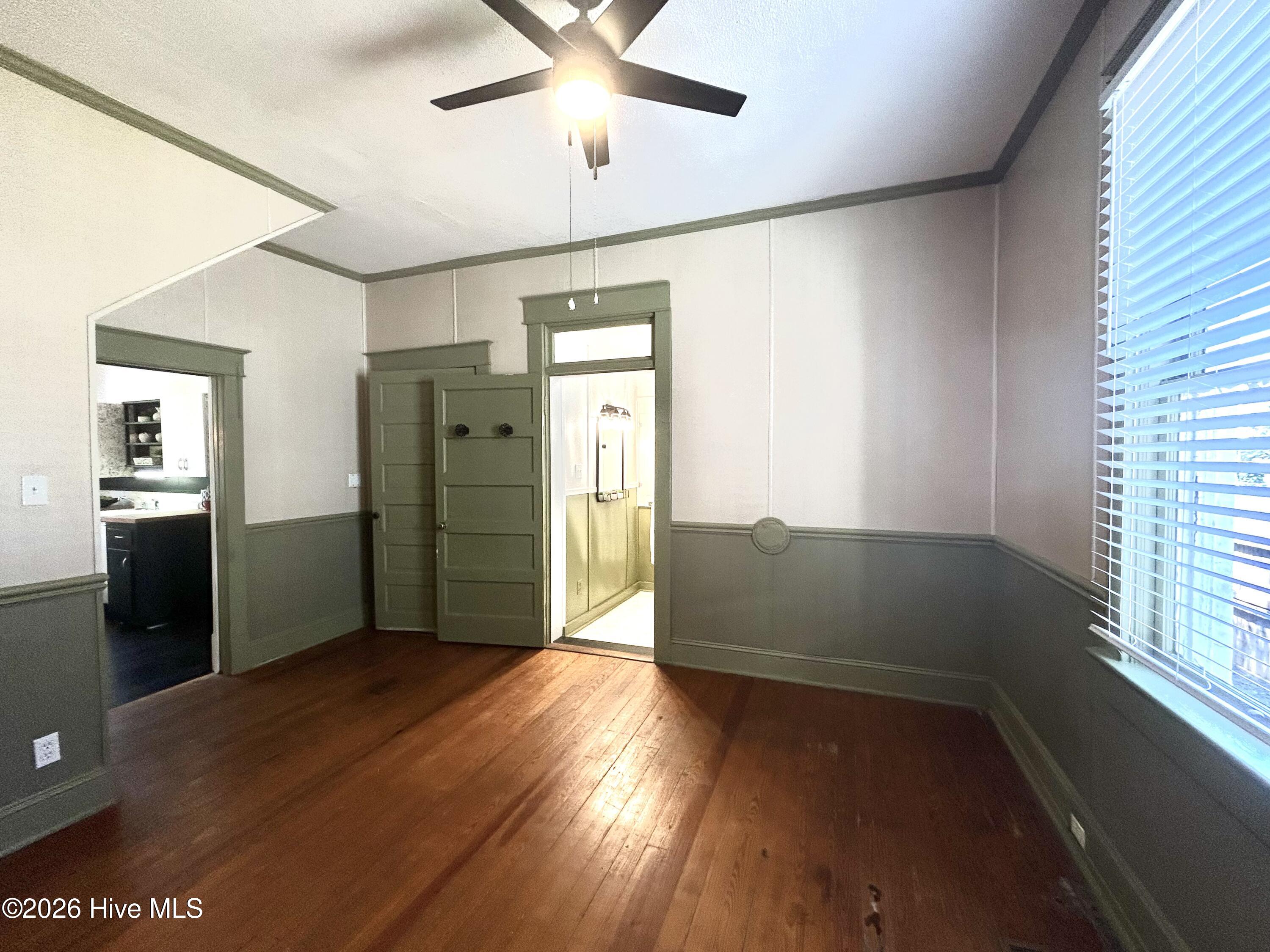 541 Roanoke Avenue Property Photo 25