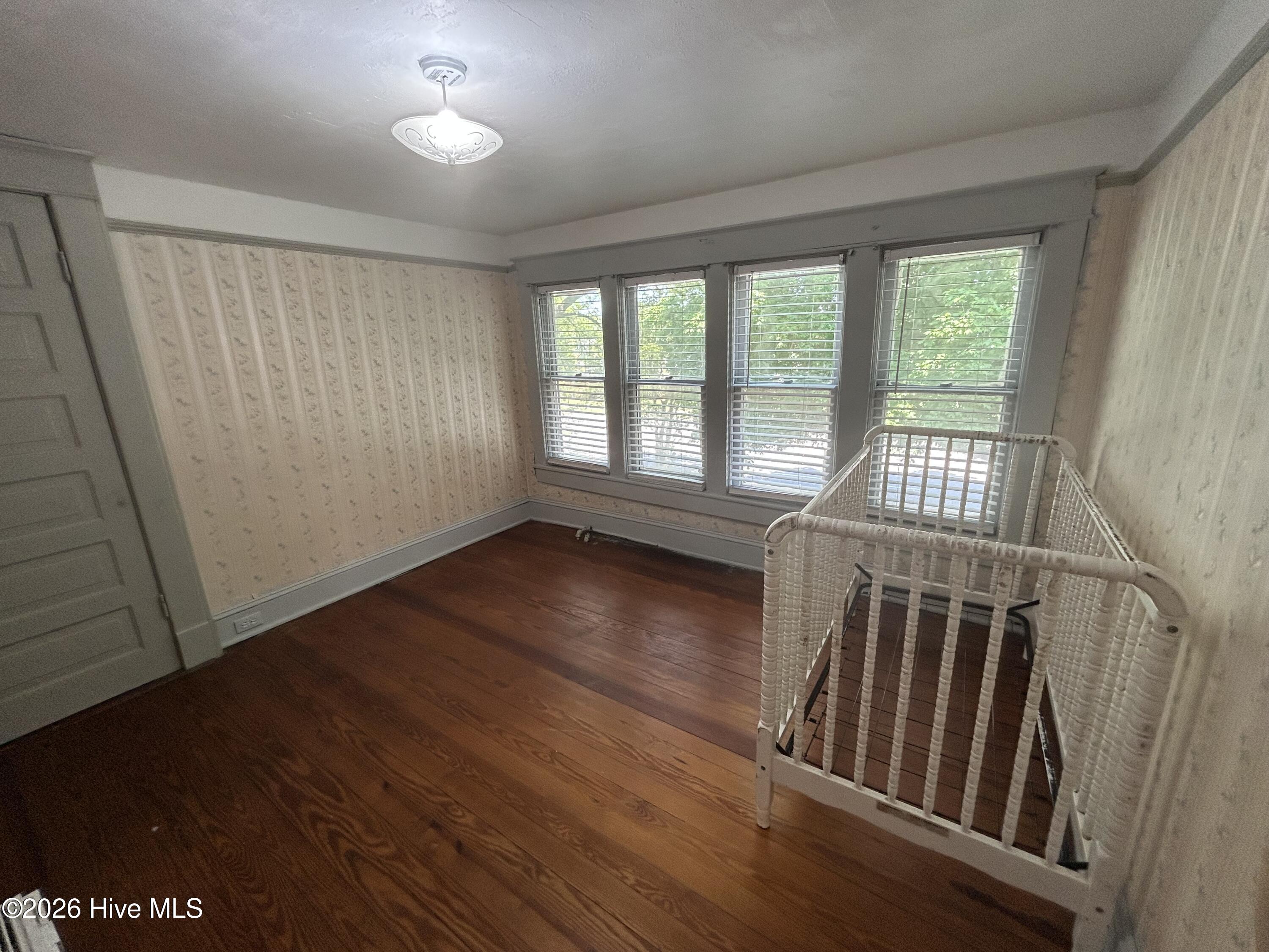 541 Roanoke Avenue Property Photo 45