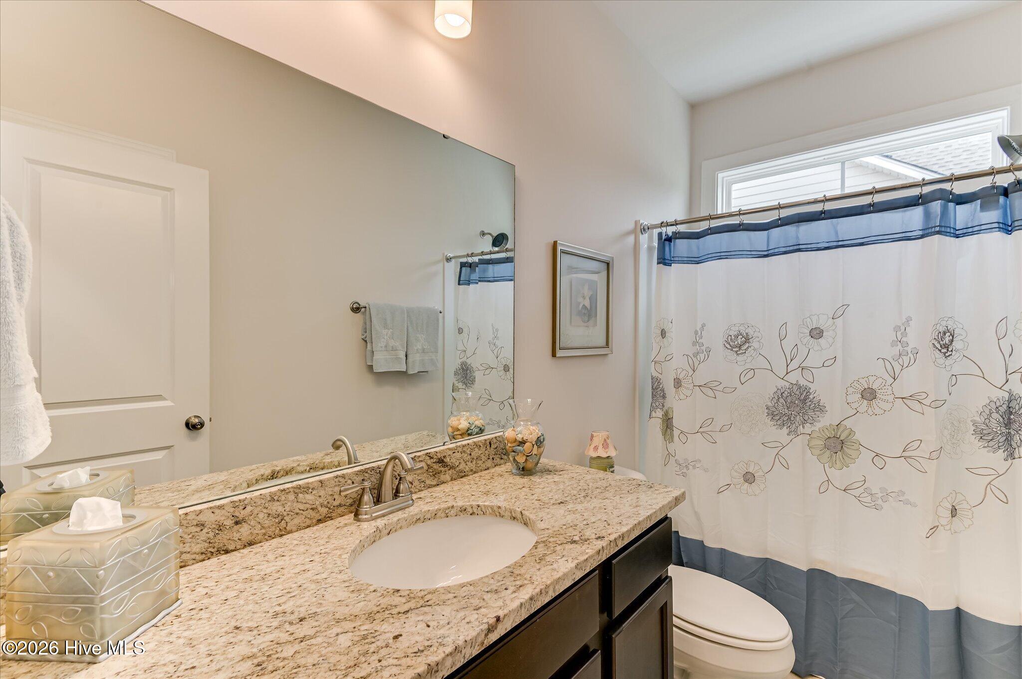 122 Fitzsimmons Drive Property Photo 26