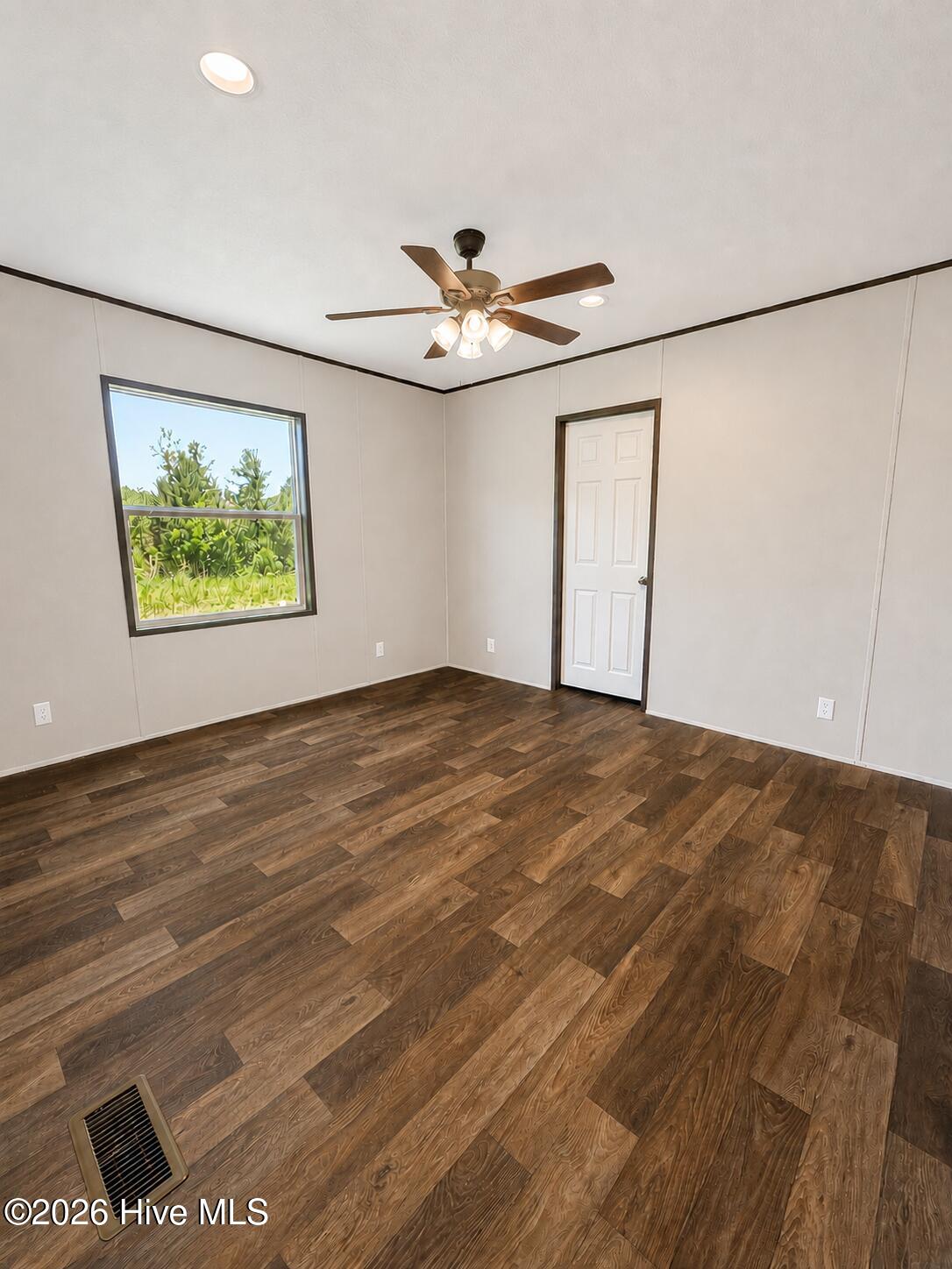 1713 Colon Mintz Road Ne Property Photo 9