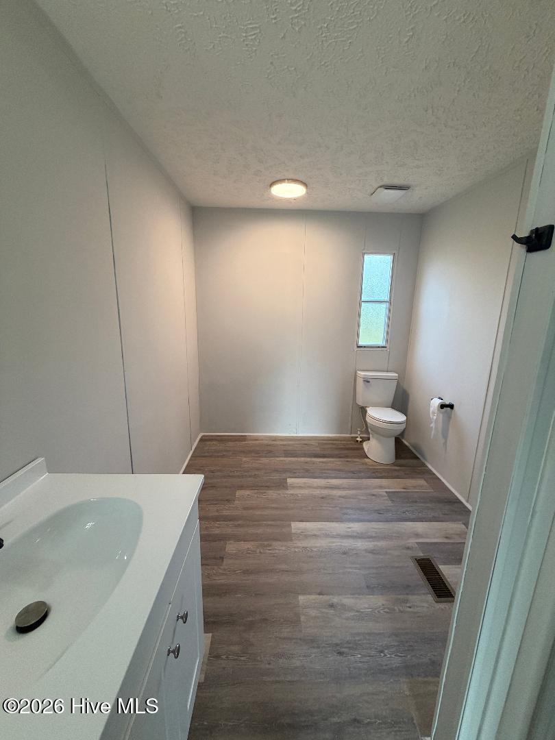 155 Crown Point Drive Property Photo 11