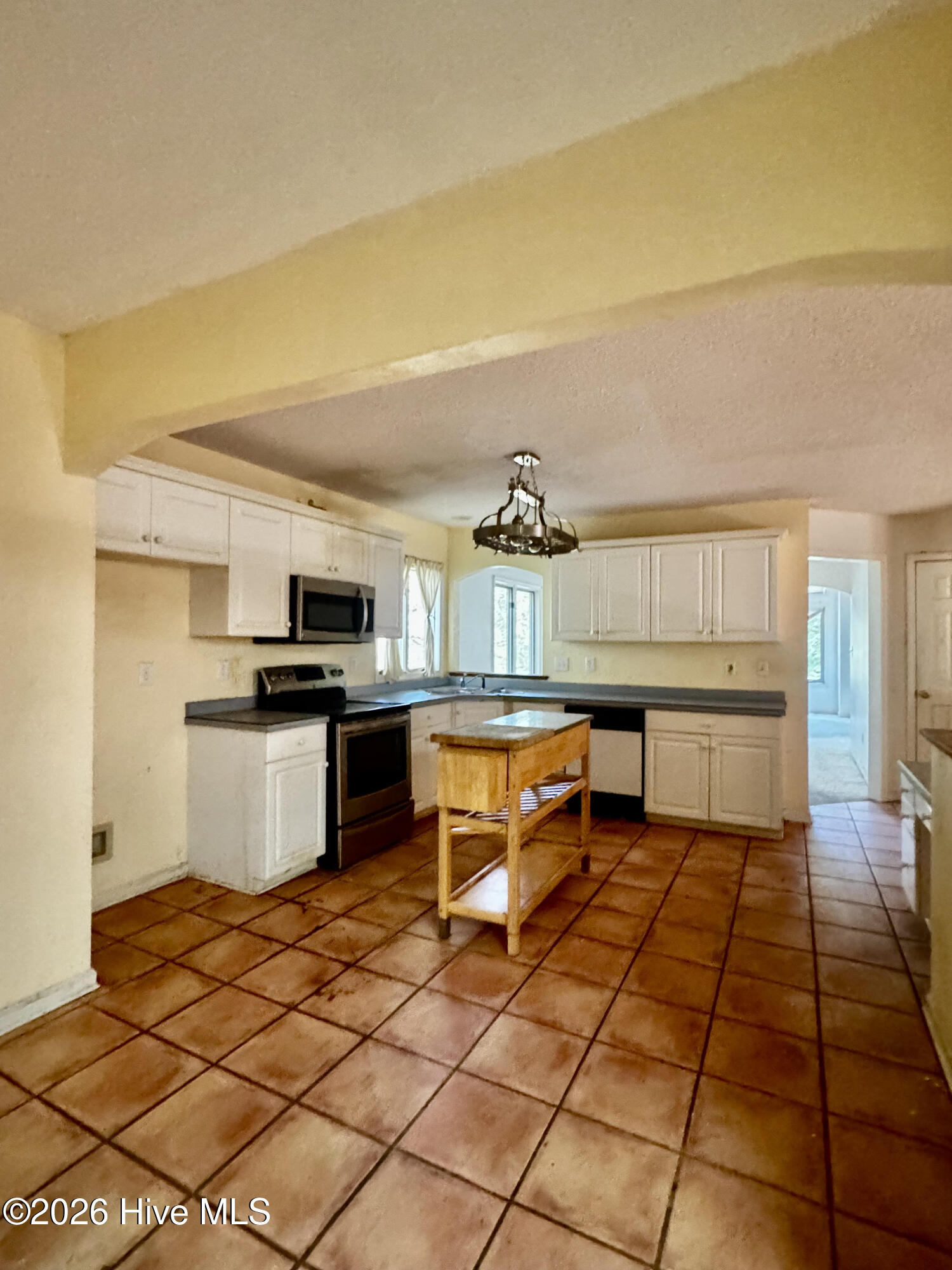 103 Willbarry Road Property Photo 6