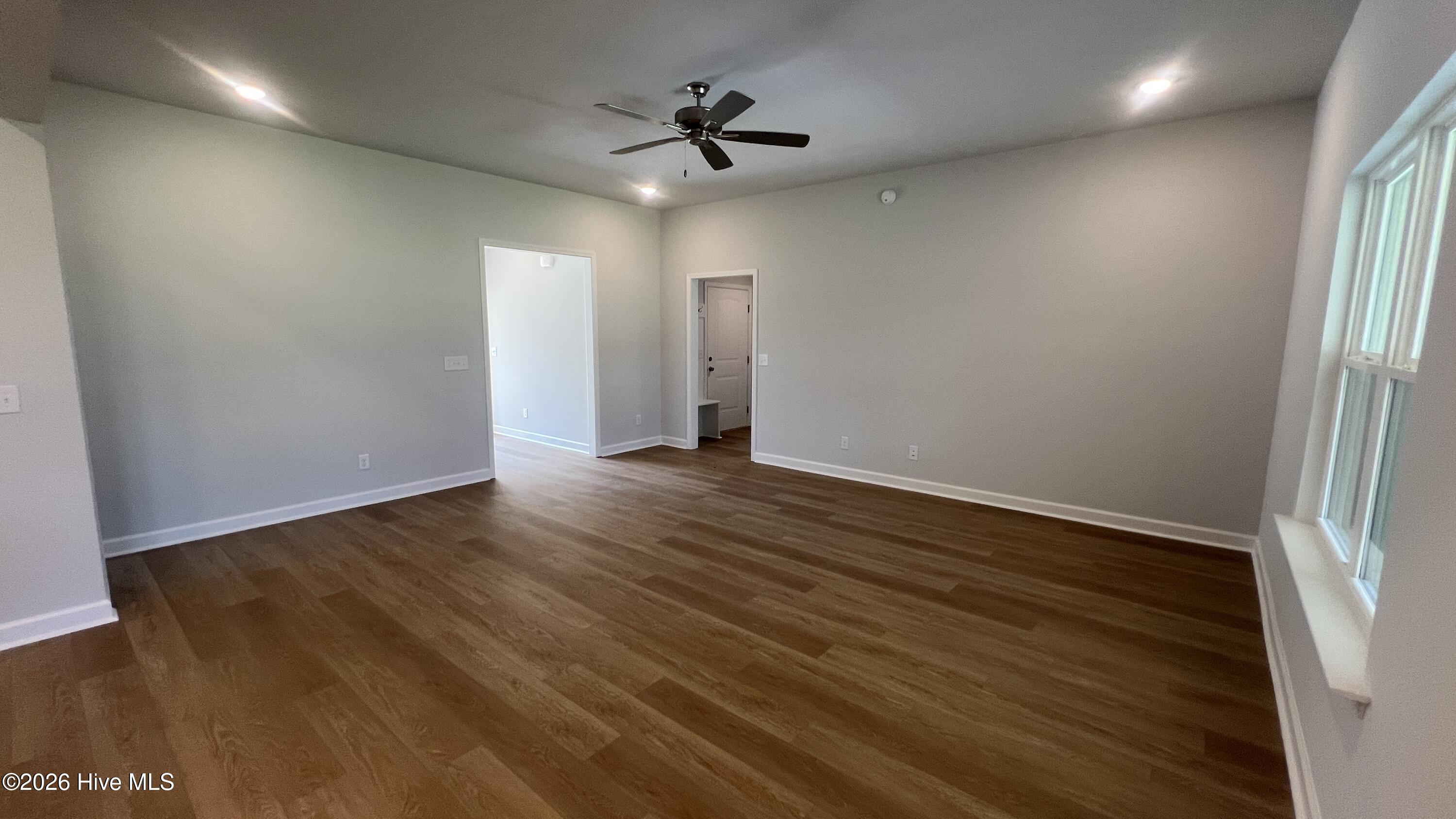 8832 Snelling Drive Property Photo 5