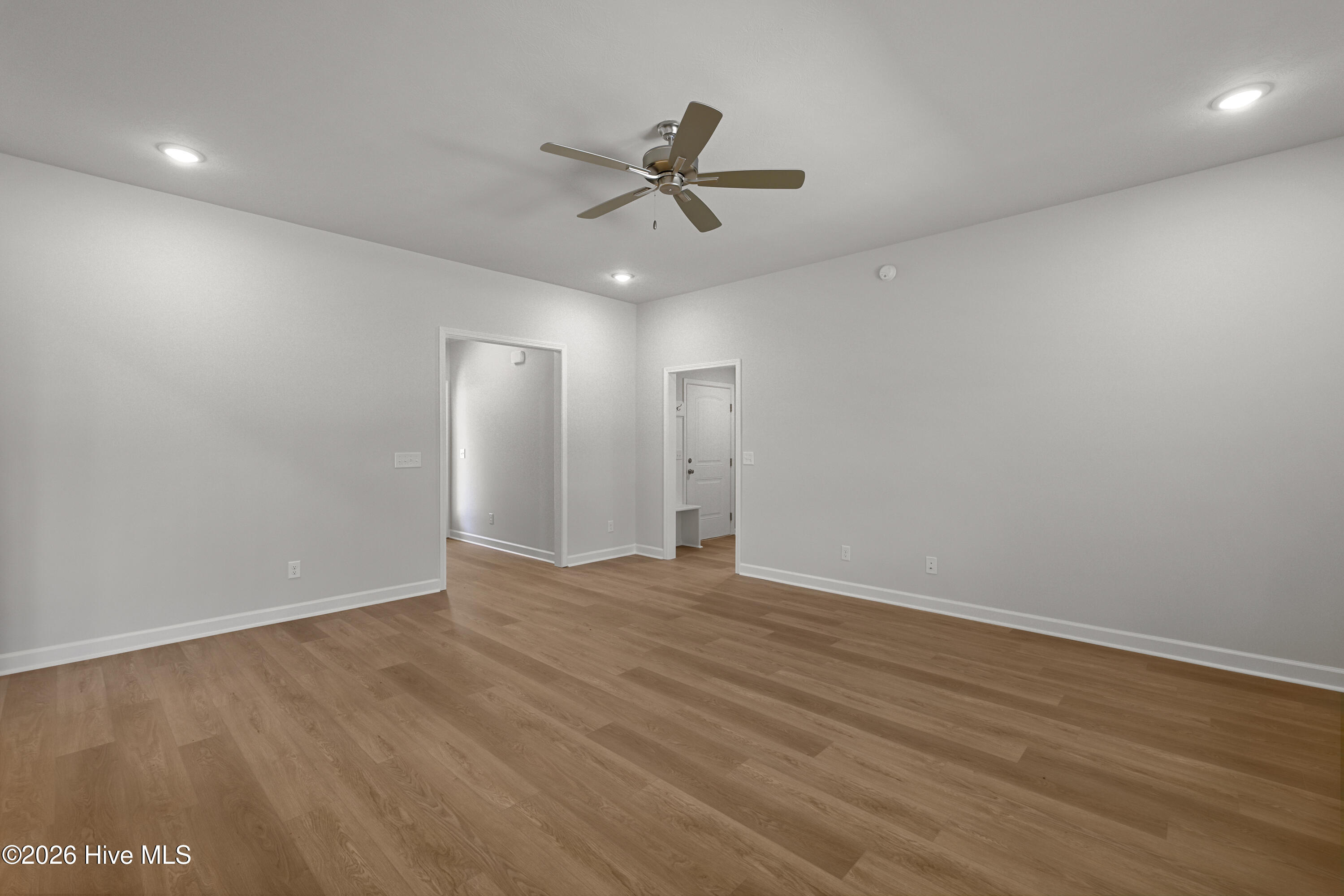 8832 Snelling Drive Property Photo 13