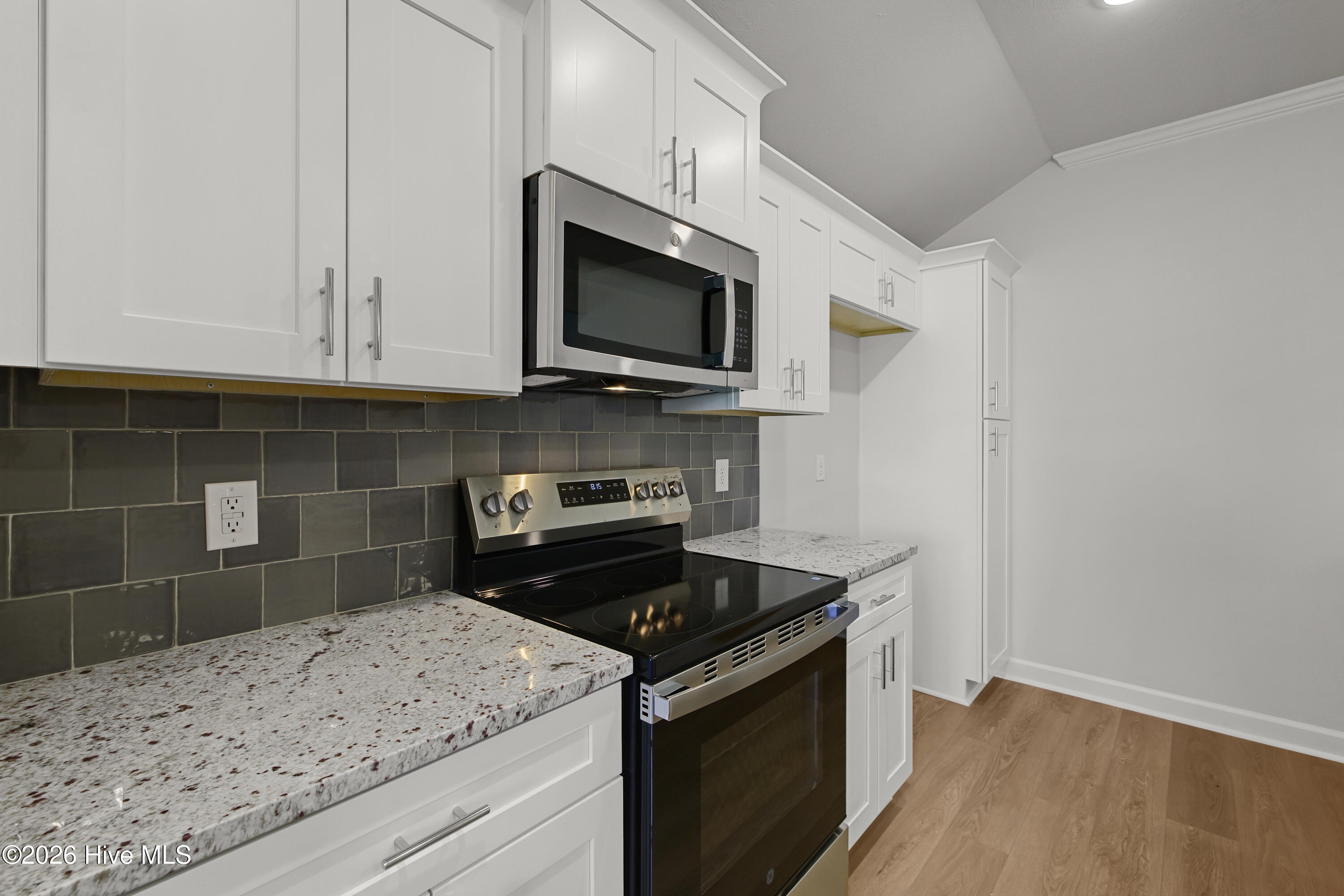 8832 Snelling Drive Property Photo 19