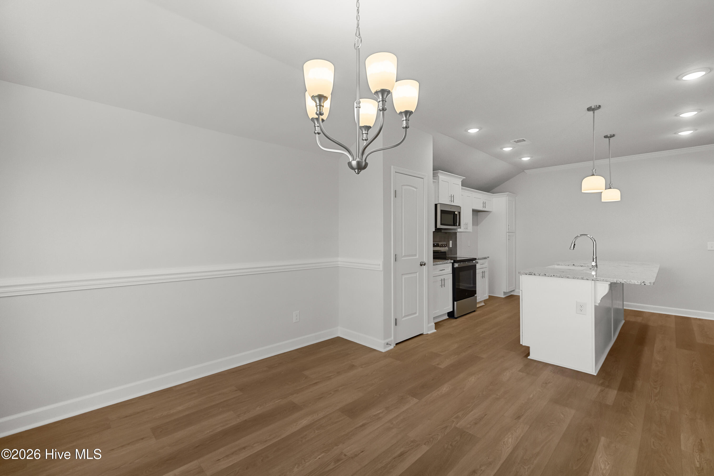 8832 Snelling Drive Property Photo 22