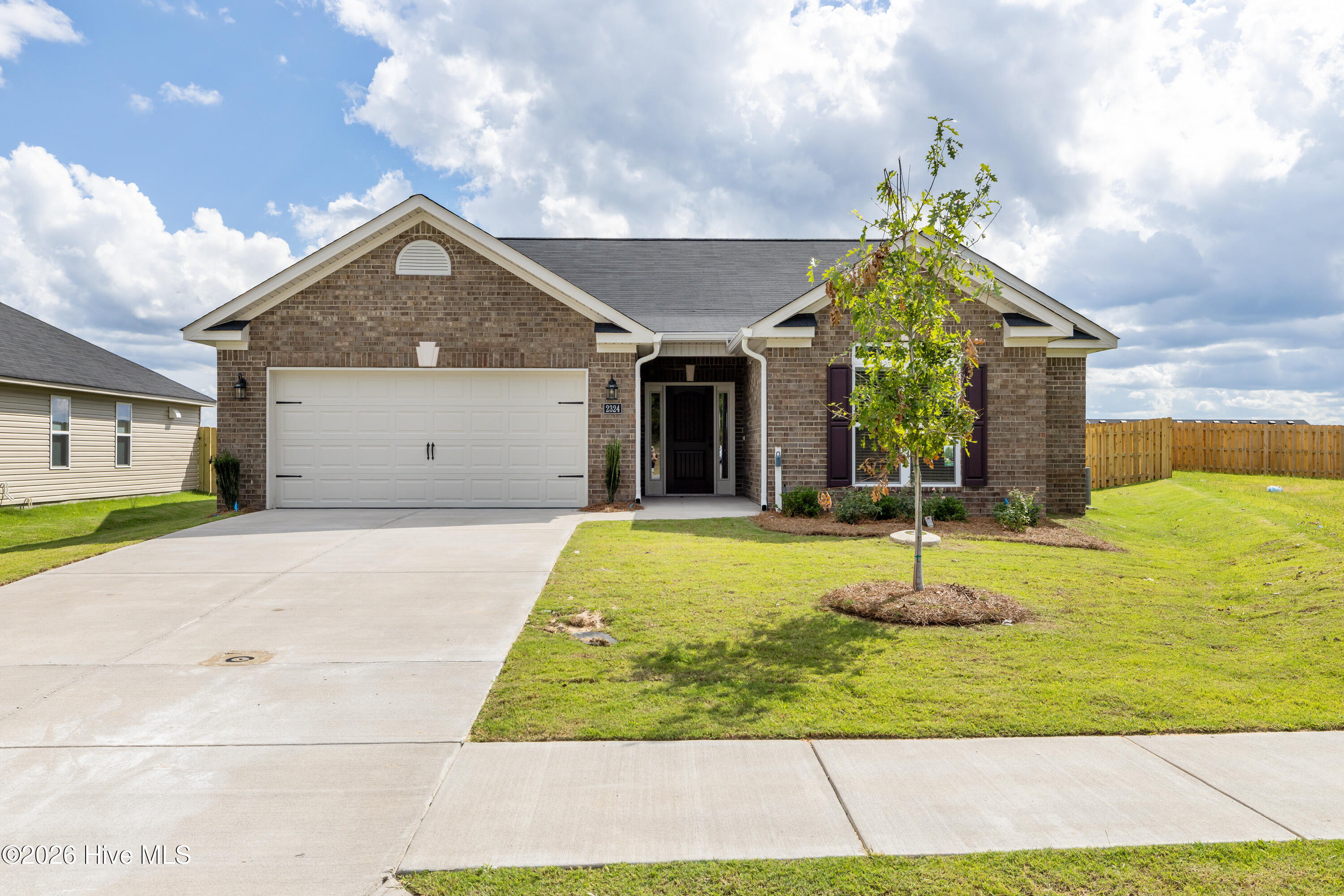 2324 Bellingham Drive Property Photo 3