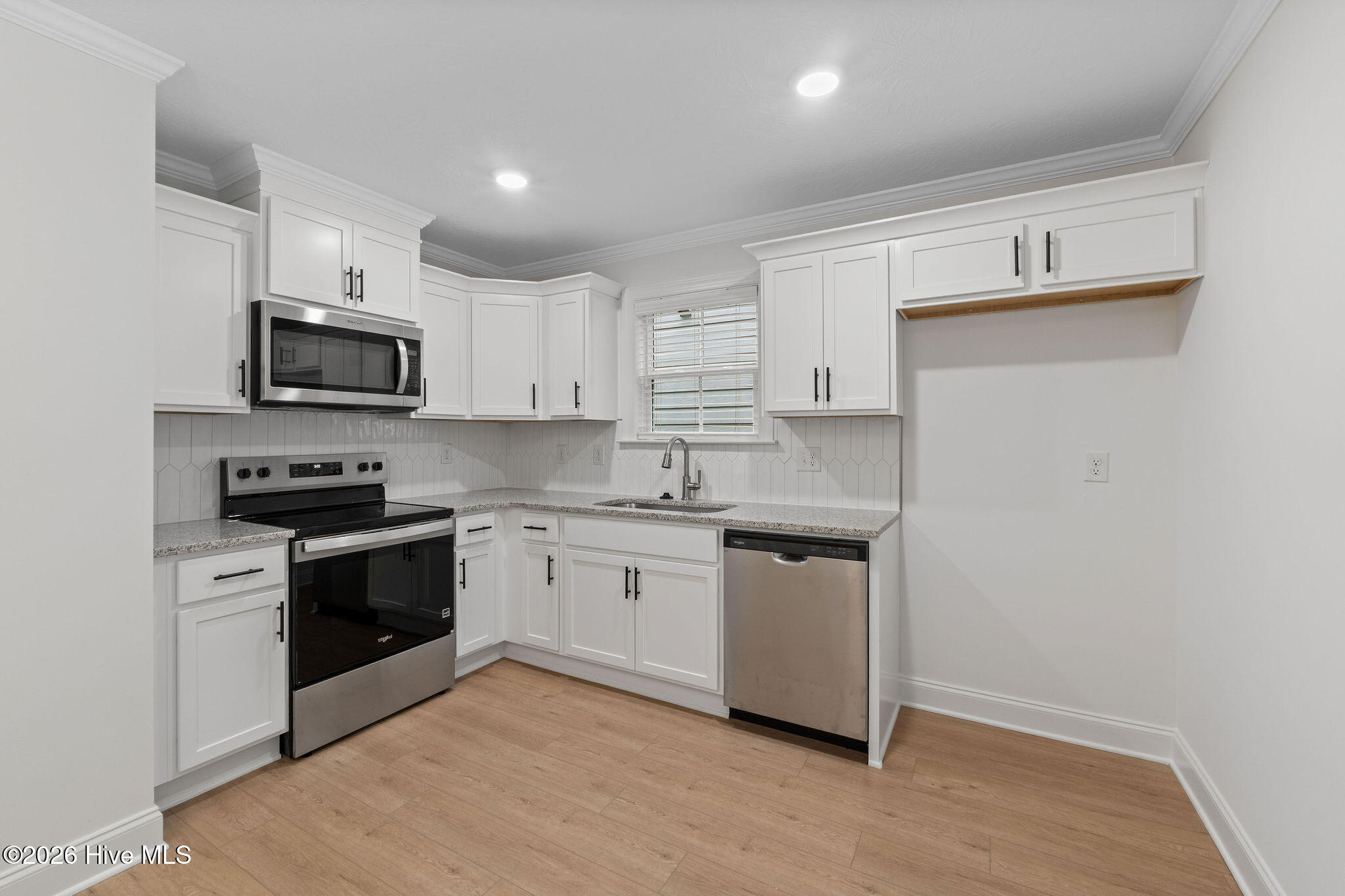 185 Village Run Property Photo 7