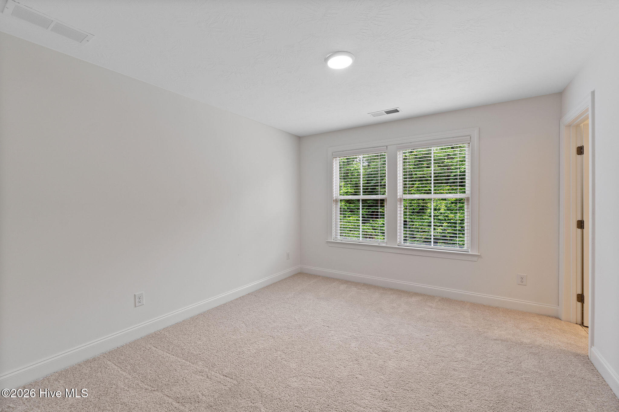 185 Village Run Property Photo 13
