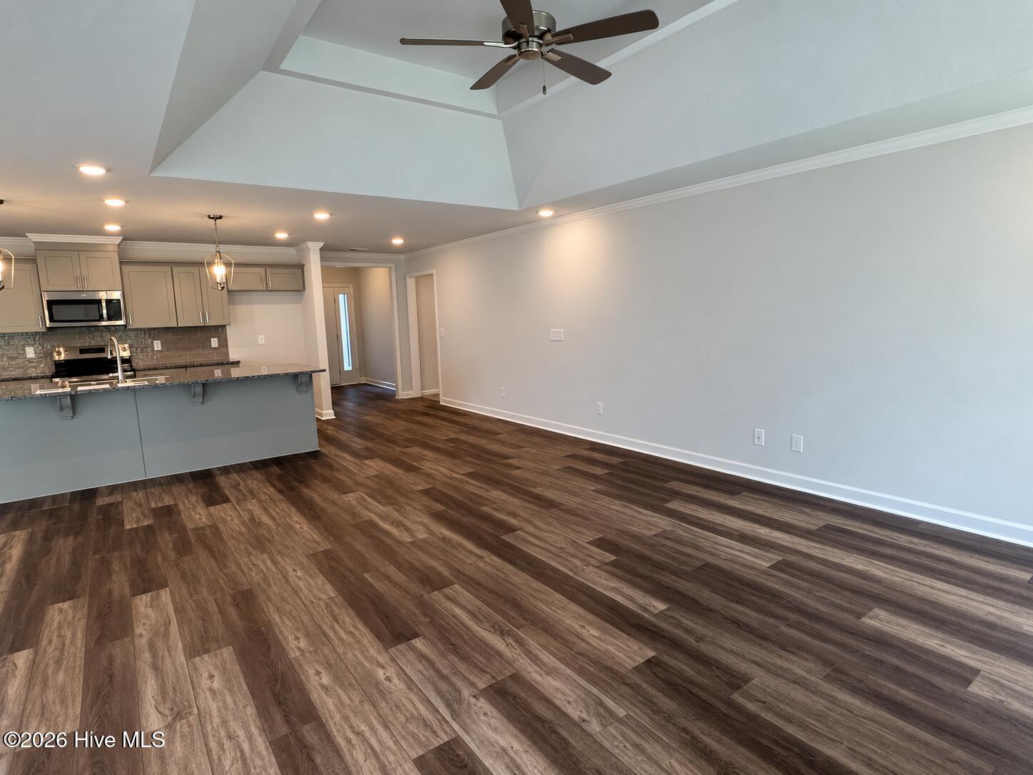 8567 Snelling Drive Property Photo 7