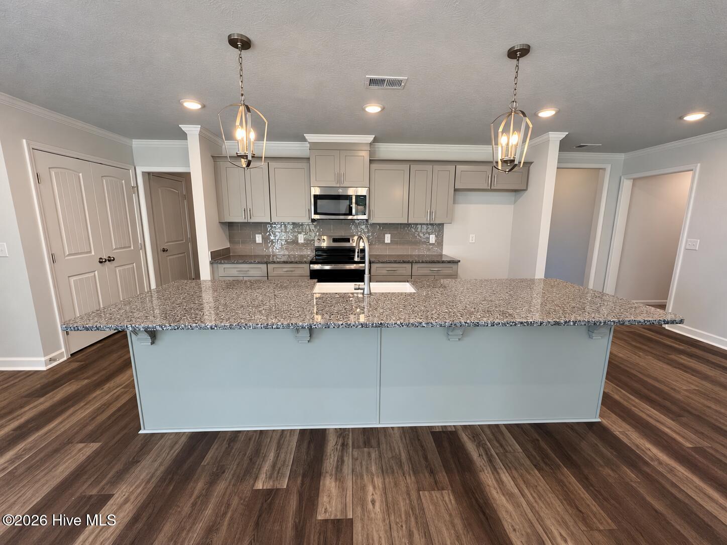8567 Snelling Drive Property Photo 13