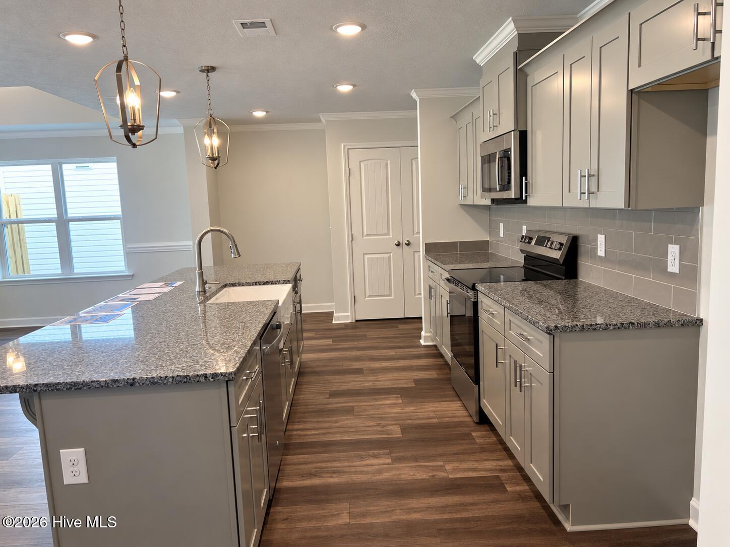 8567 Snelling Drive Property Photo 15