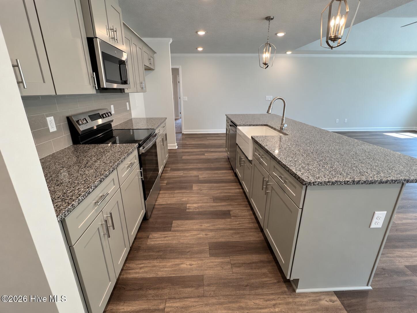 8567 Snelling Drive Property Photo 20