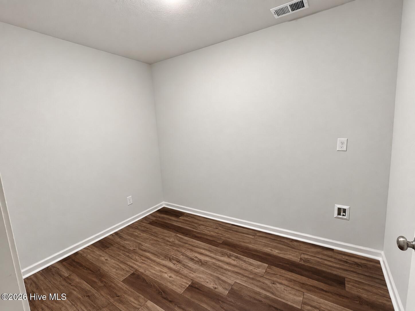 8567 Snelling Drive Property Photo 24
