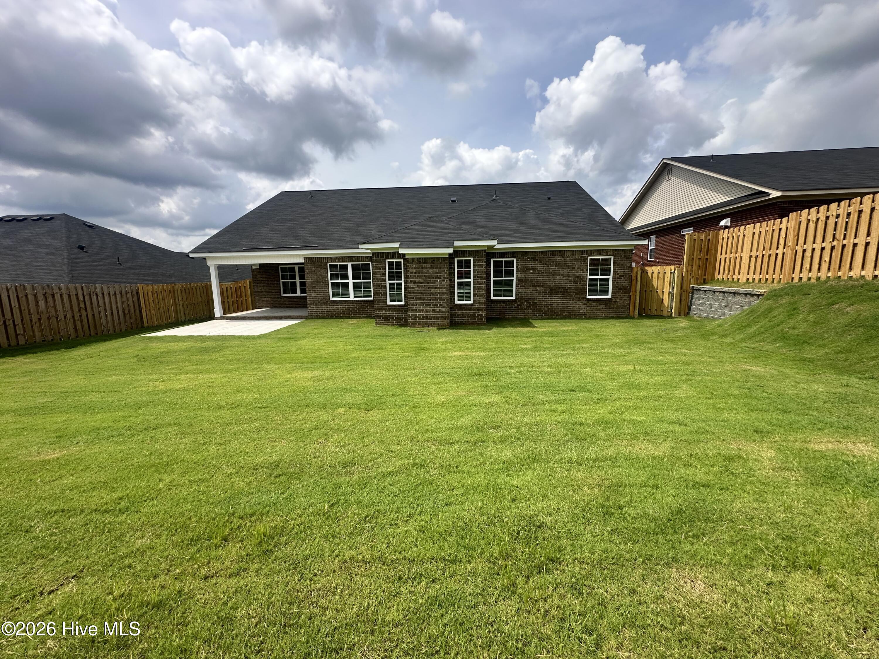 3374 Stockport Drive Property Photo 2