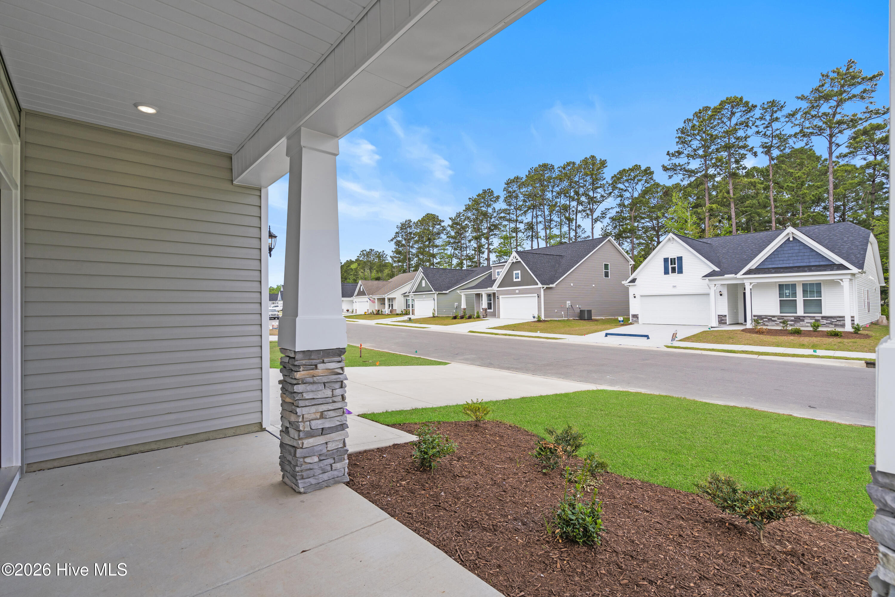 1129 Forest Bend Drive Nw Property Photo 3