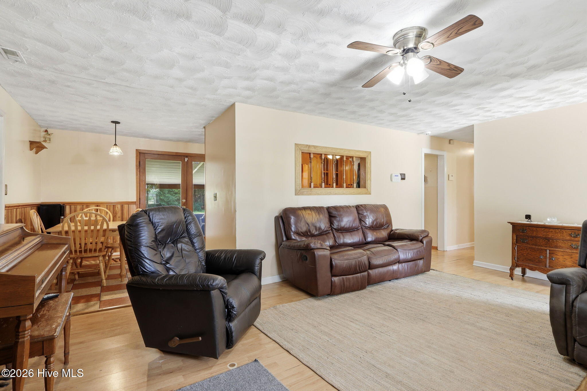284 Laurel Road Property Photo 25
