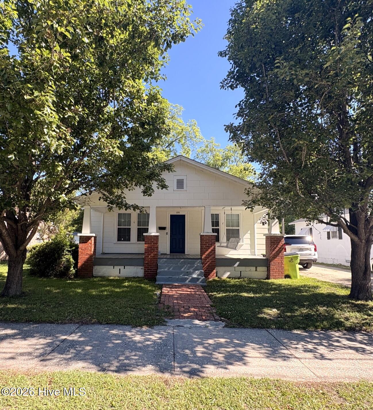 109 E Calhoun Street Property Photo 1