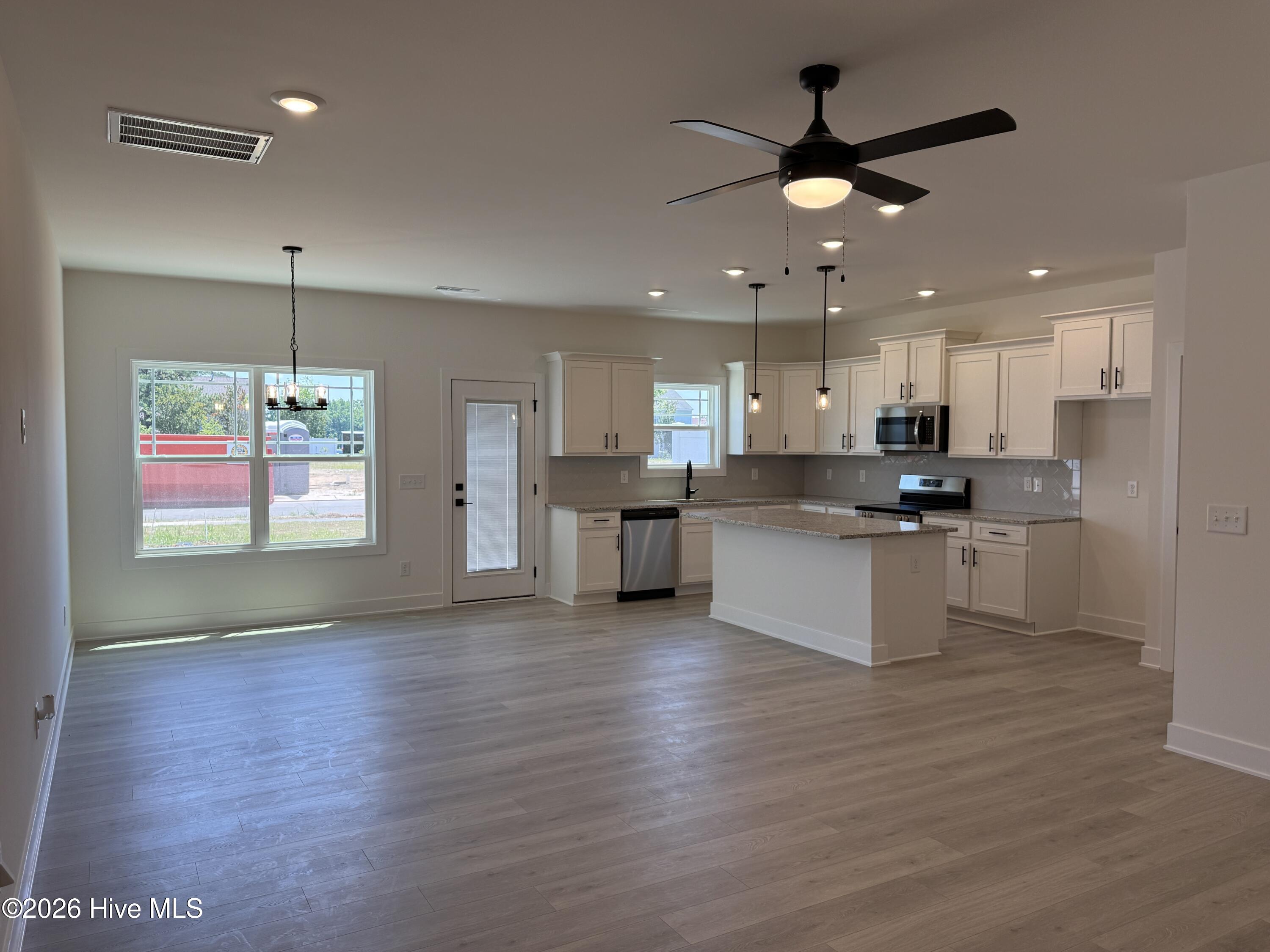 32 Joyner Park Drive Property Photo 4