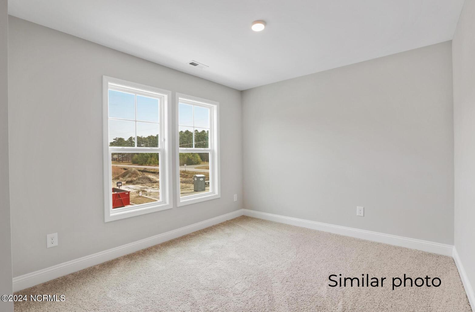 85 Loren Road Property Photo 16