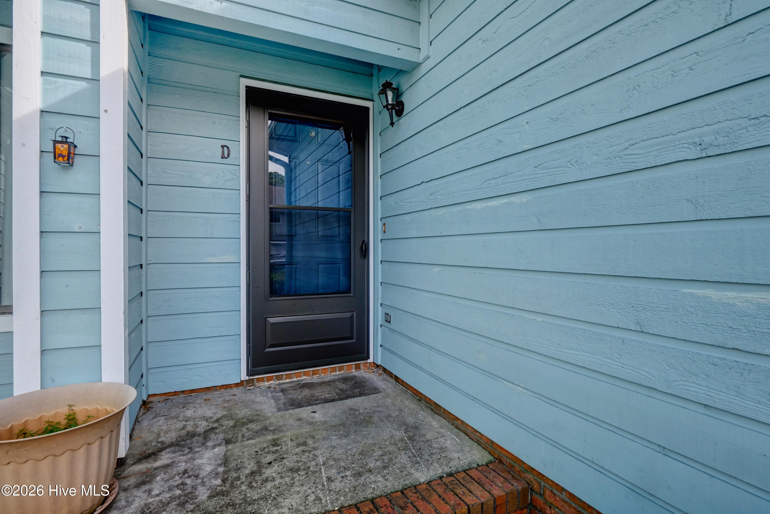 1741 S 41st Street Apt D Property Photo 4
