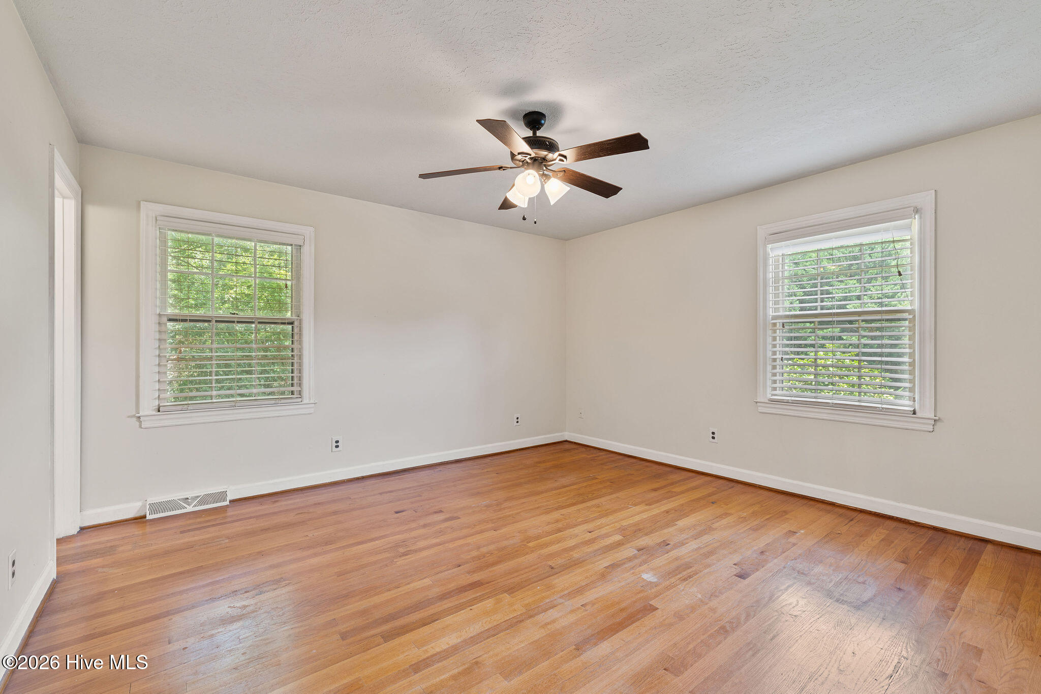 607 Gloucester Road Property Photo 21