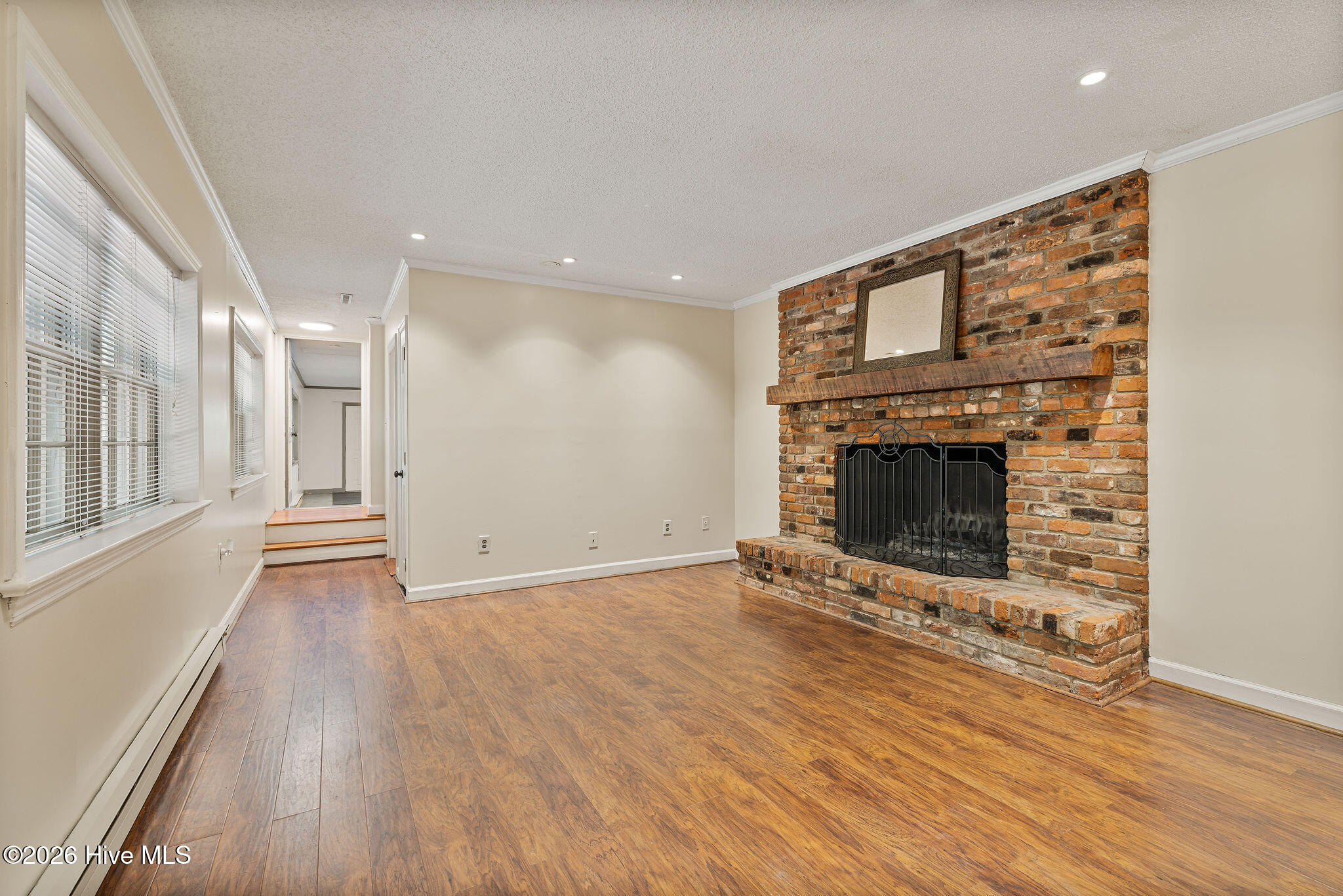 607 Gloucester Road Property Photo 30