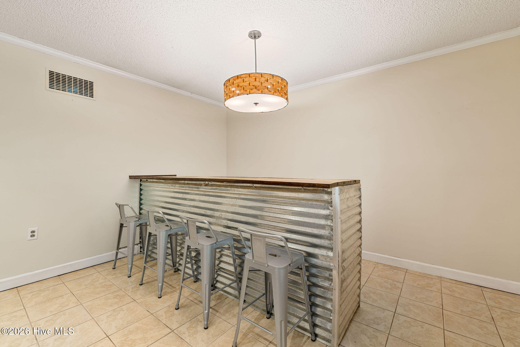 607 Gloucester Road Property Photo 31