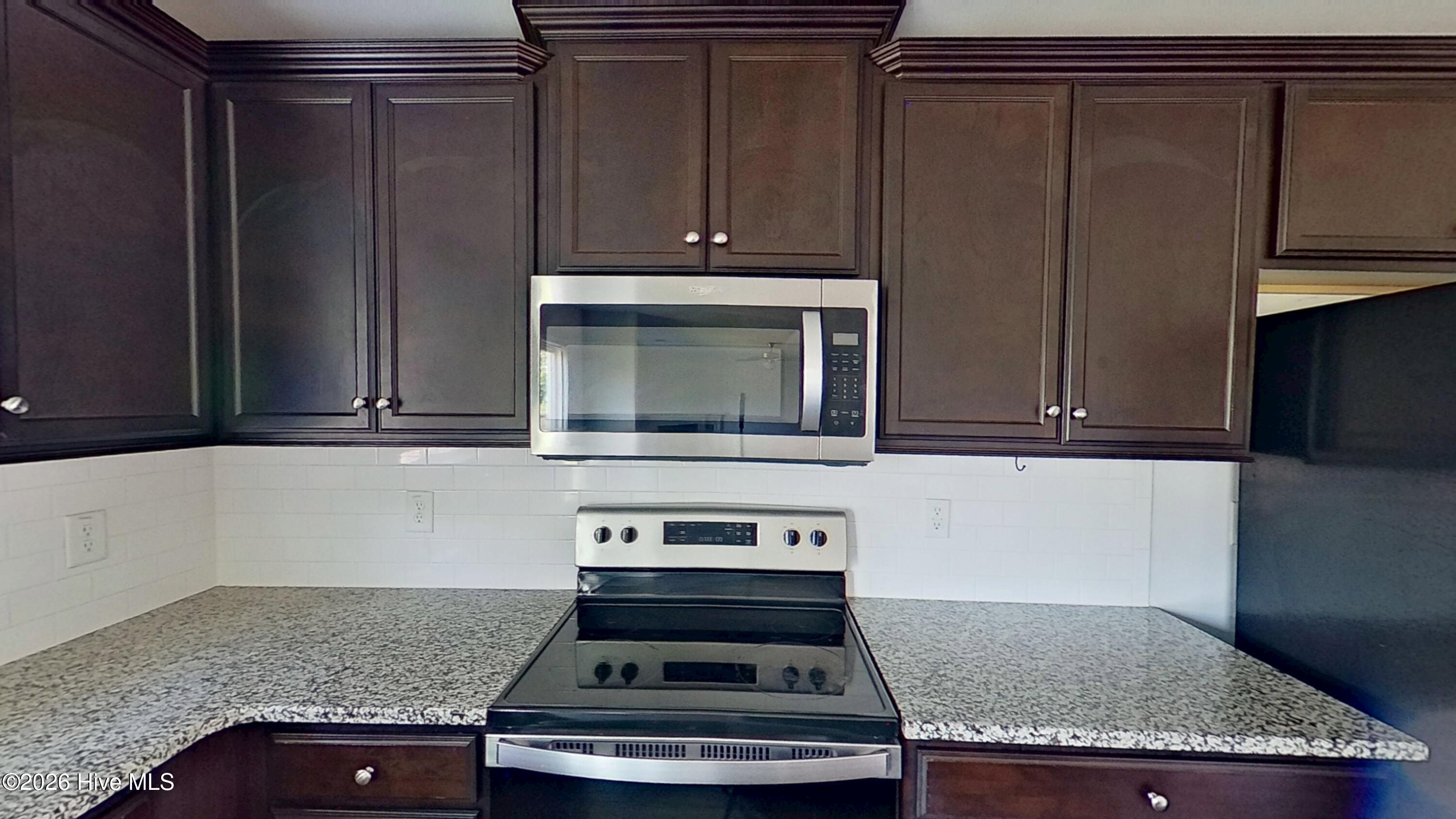 433 Ginger Drive Property Photo 8